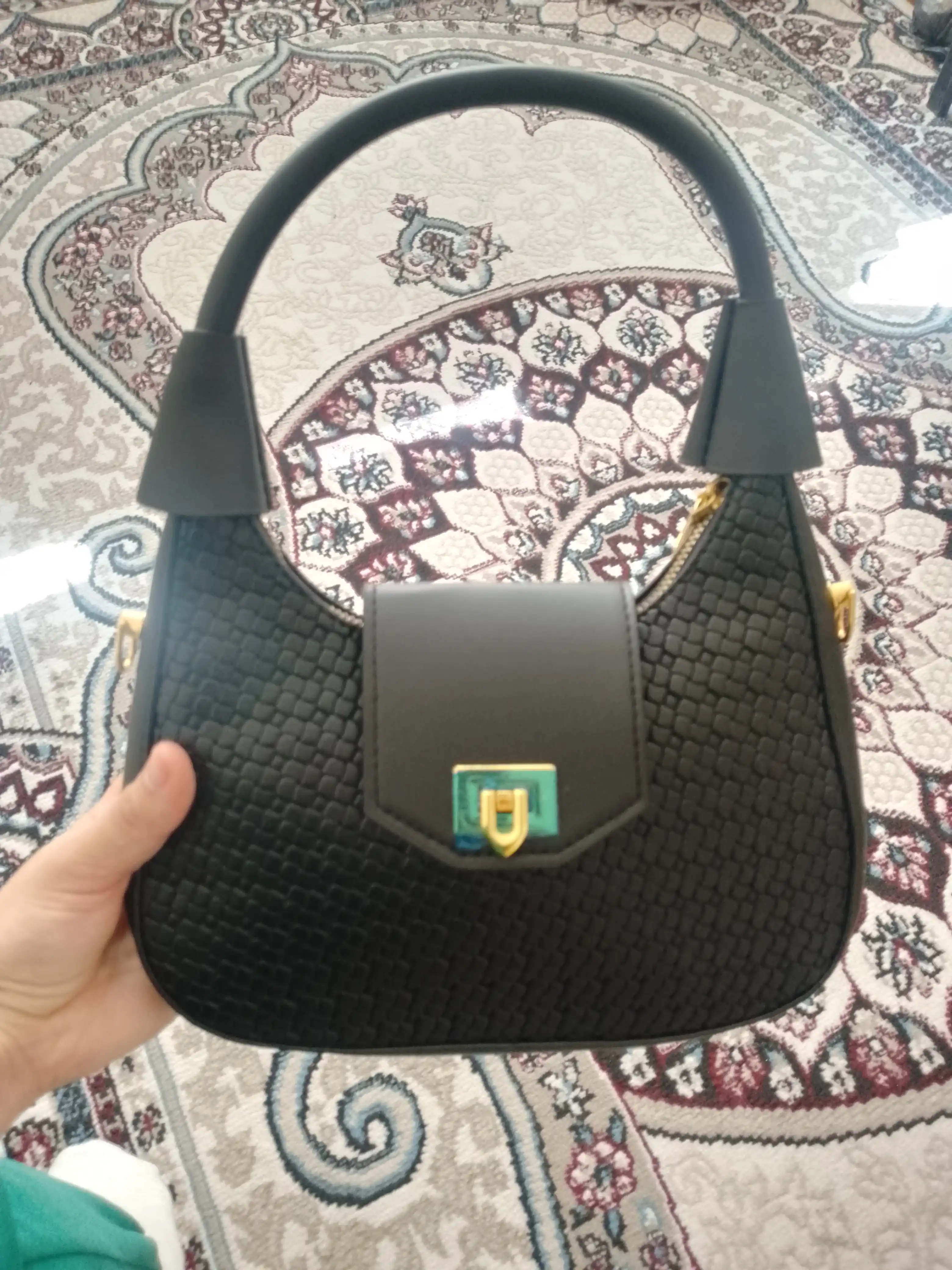 Ayollar sumkasi