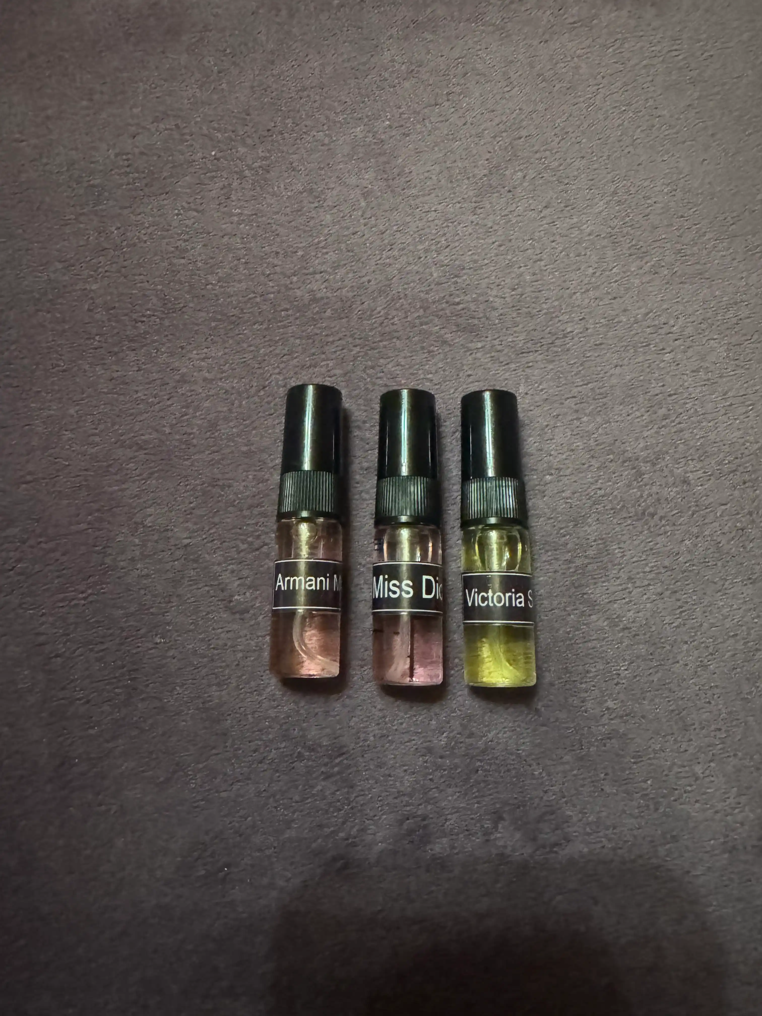 Ayollar uchun atirlar My Way, Miss Dior, Victoria Orchid, 3 ta atirlar ayollar