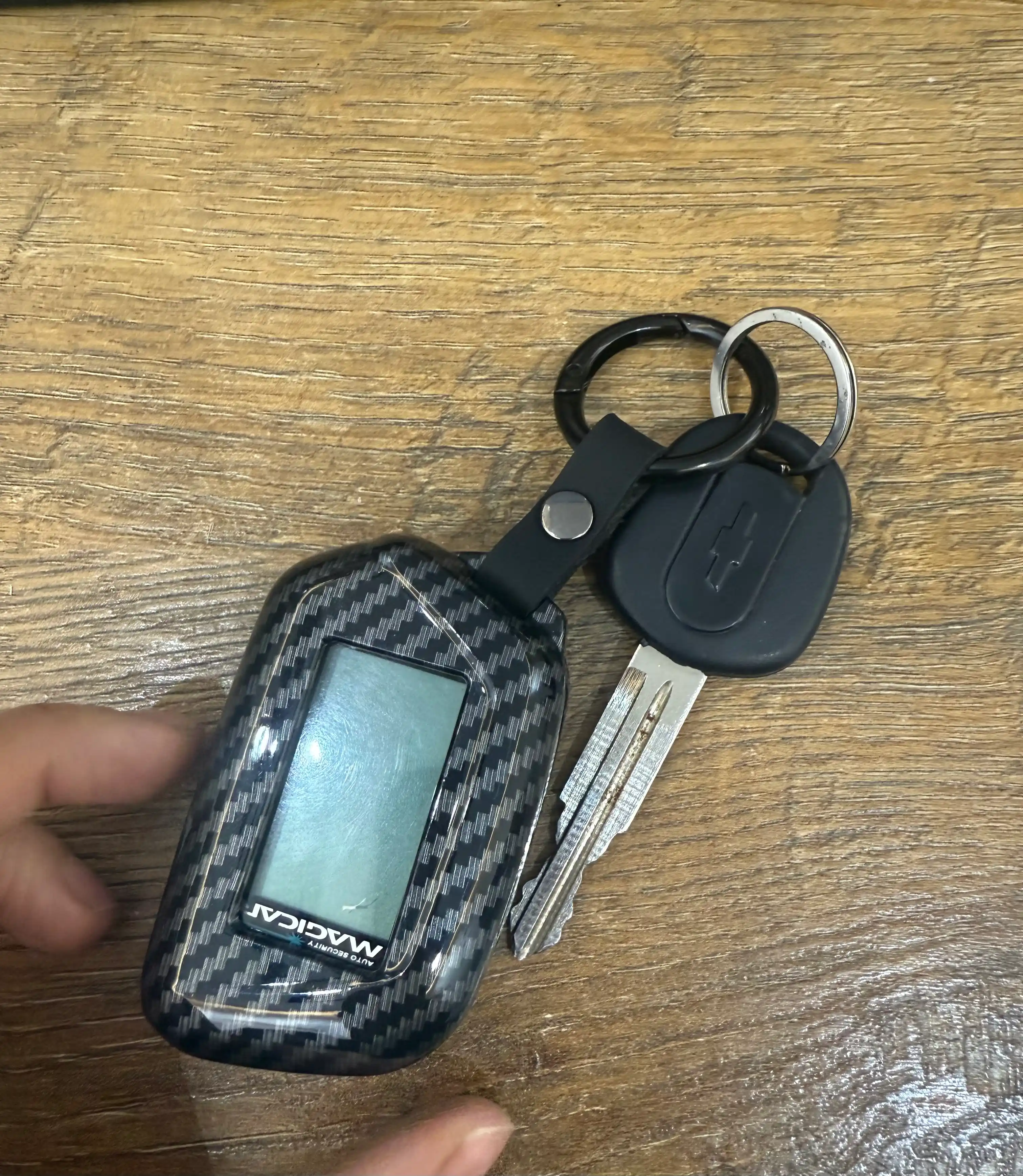 Чехол для автомобильного пульта карбон Magicar 909, 908, 907, 906, 905, 903, 101