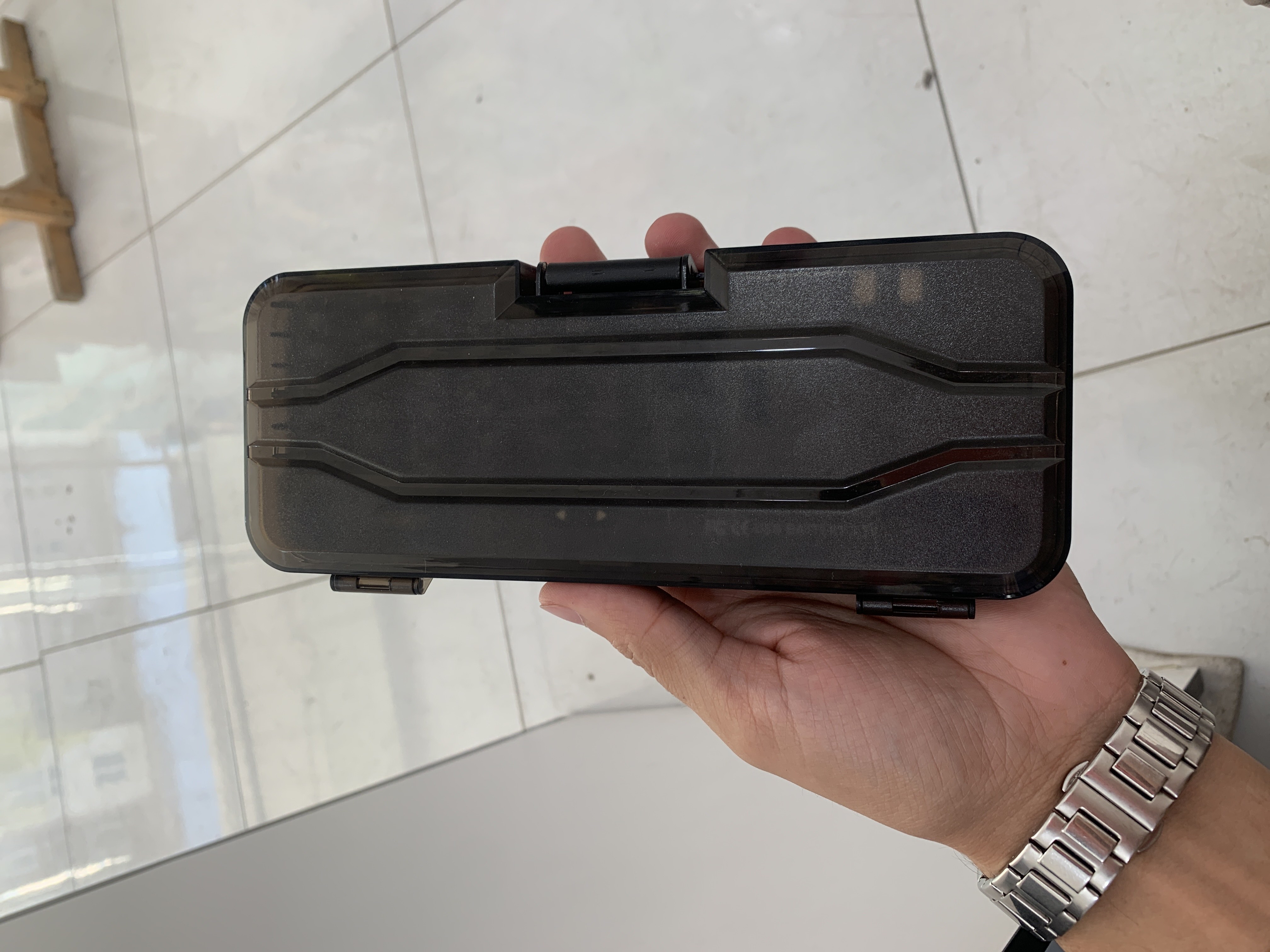 USB tez zaryadlanadigan  otvyortkalar to'plami -ko'p bitli portativ ta'mirlash asbobi