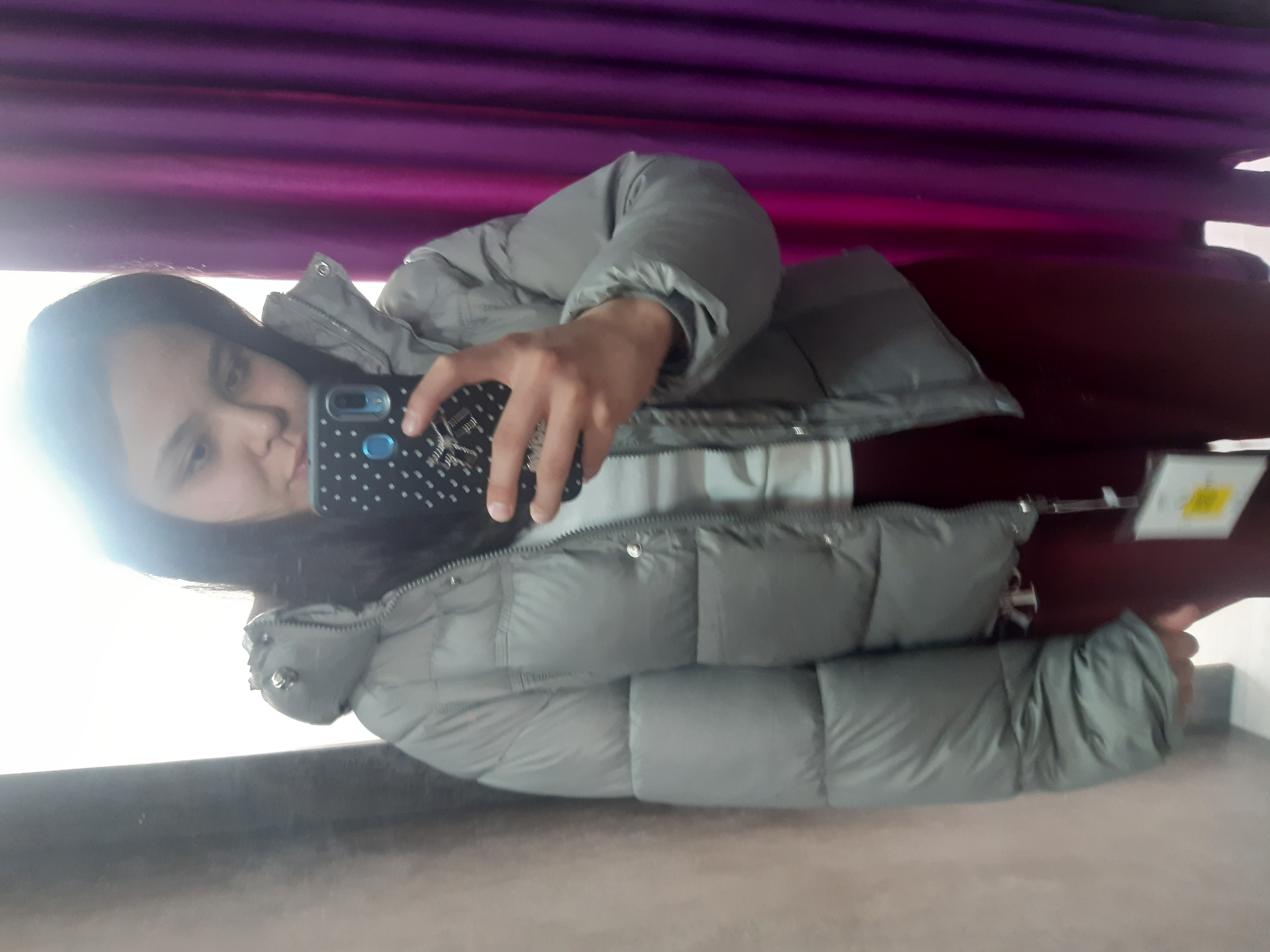 Kurtkalar ayollar uchun, oversize, qalin kapishoni bilan still koreyskiy kuz va qish uchun