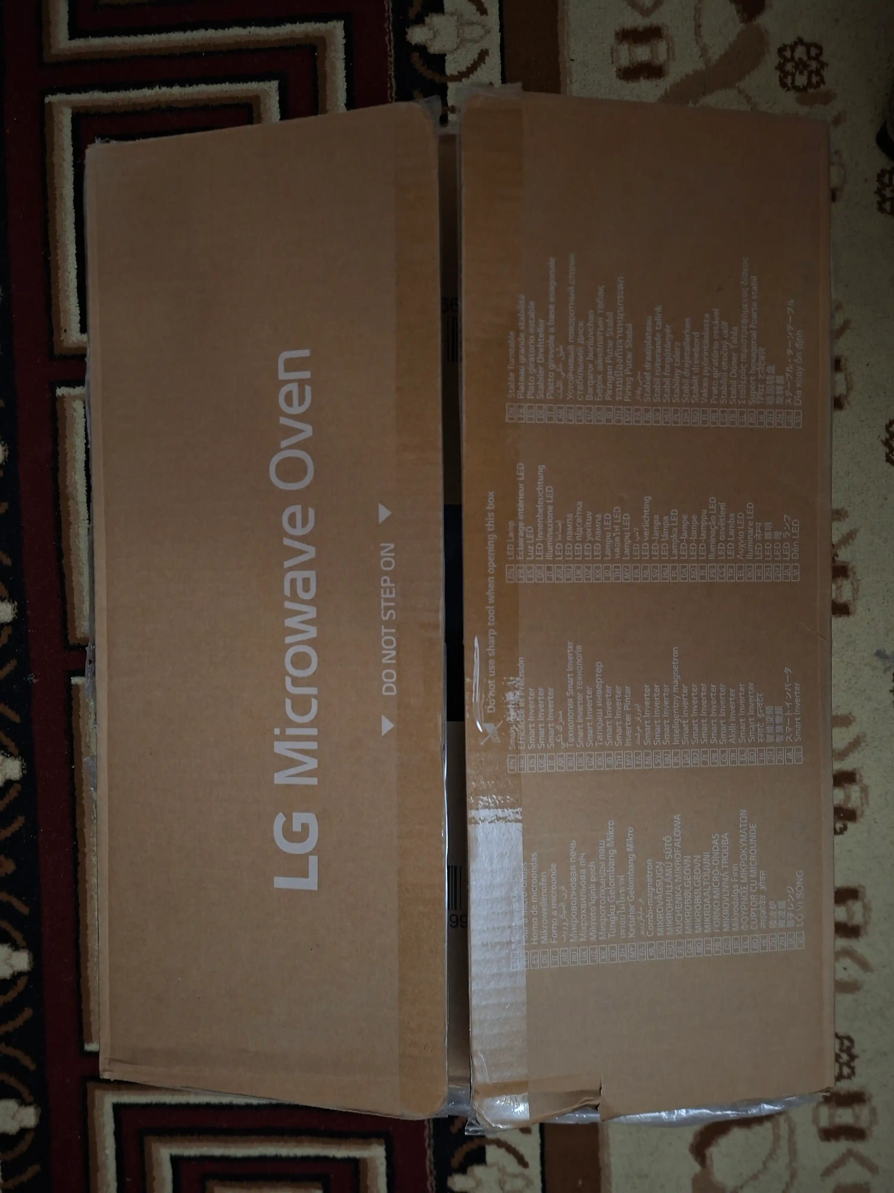 Mikroto'lqinli pech LG MS2535GIS Smart Inverter