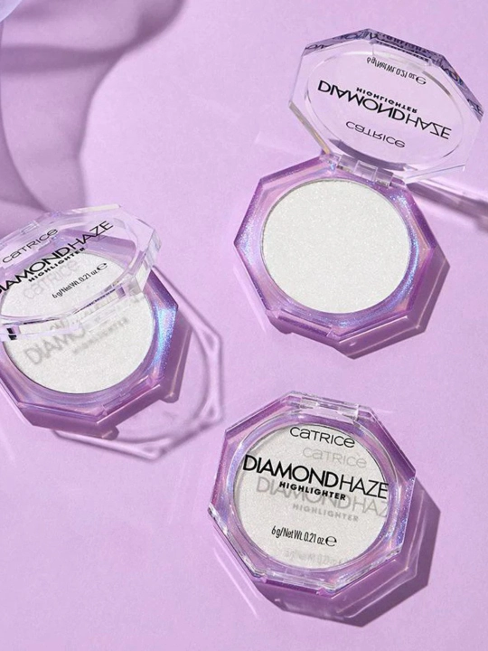 Хайлайтер Catrice Diamond Haze эффект 3D-шиммера, 6 г - 