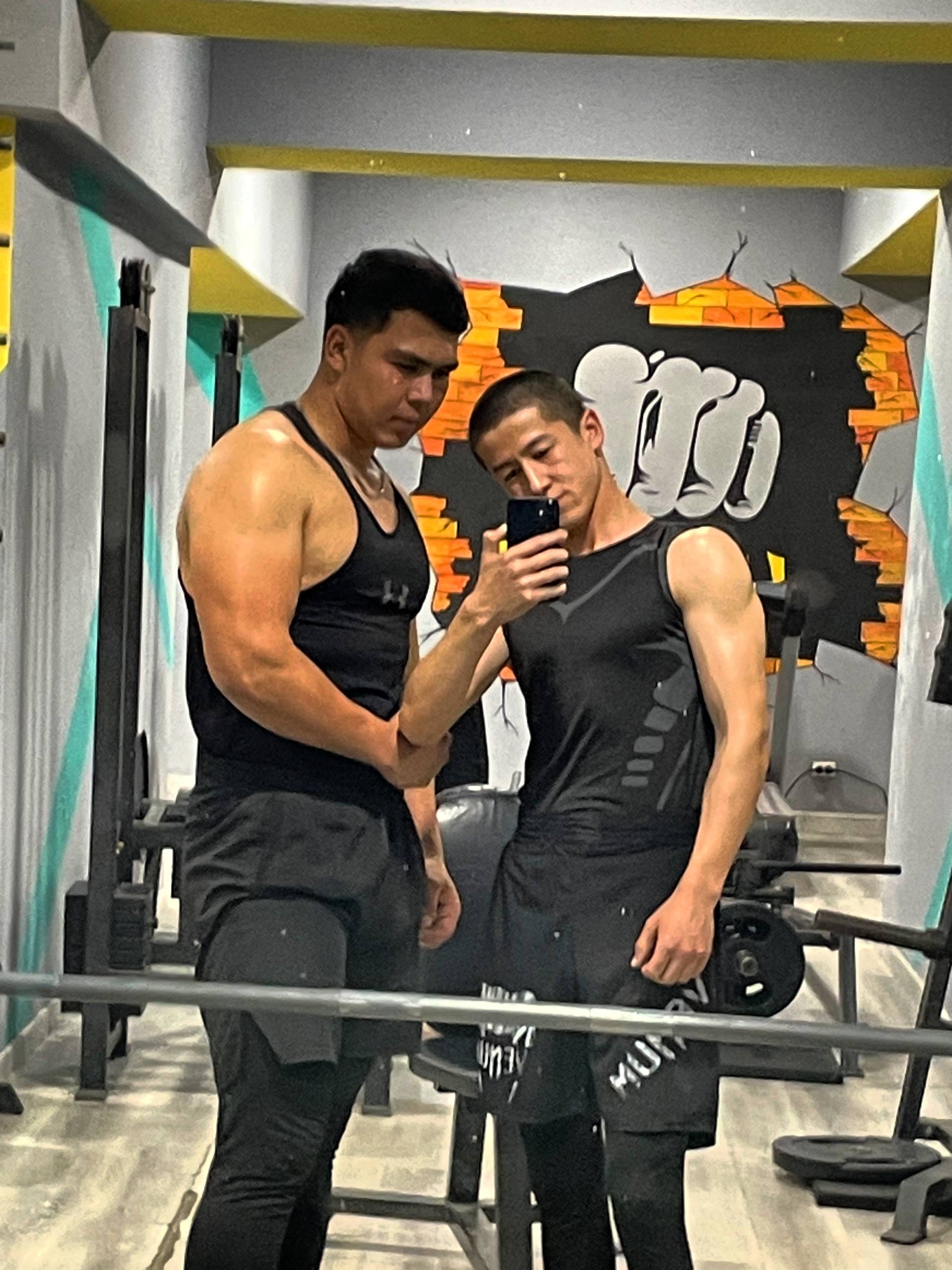 Erkaklar uchun mayka, kompression, sport, elastik, tez quriydigan, fitnes uchun