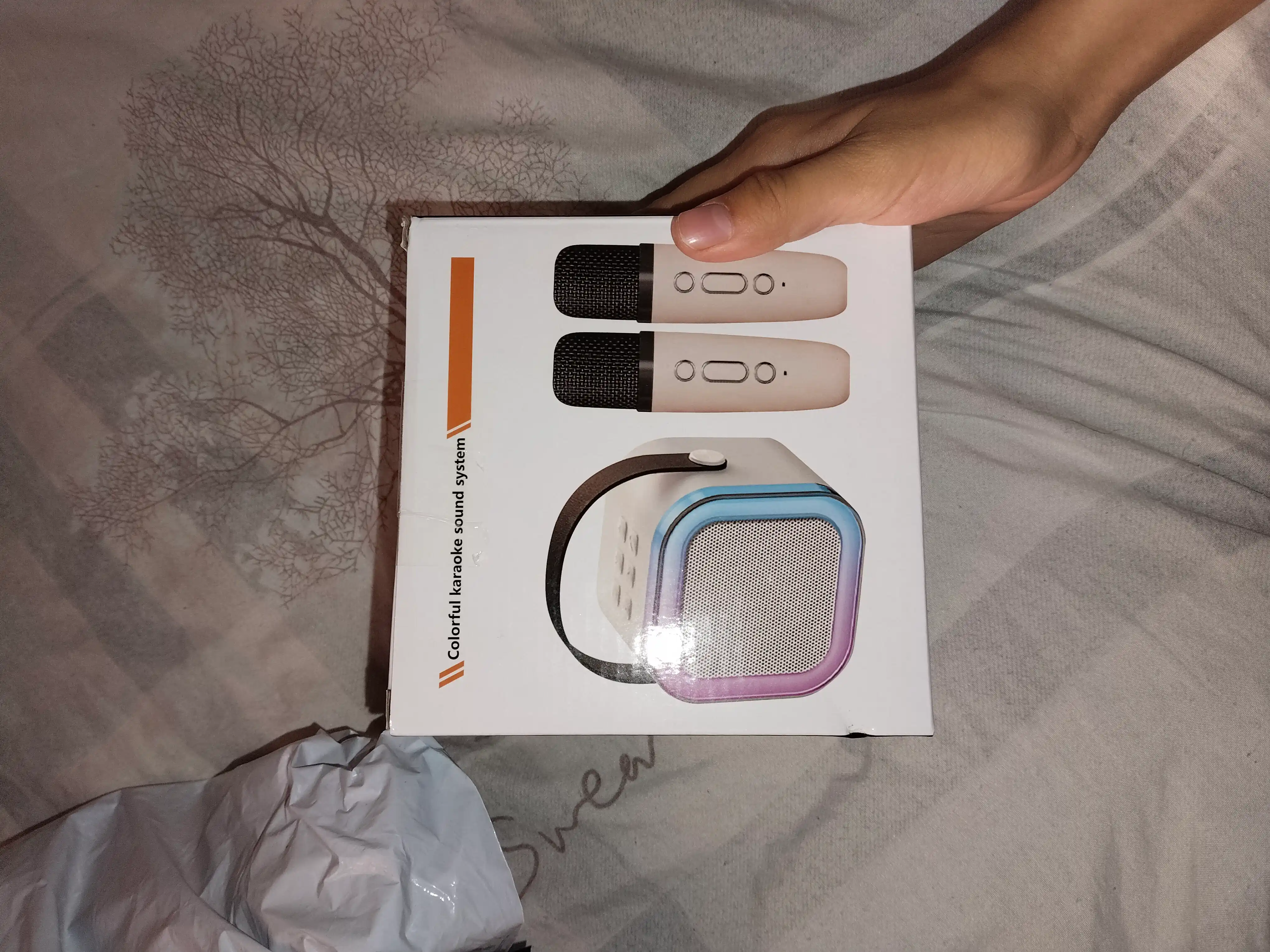 Musiqiy portativ karaoke kolonka, mini karaoke, Bluetooth, 2 simsiz mikrofon