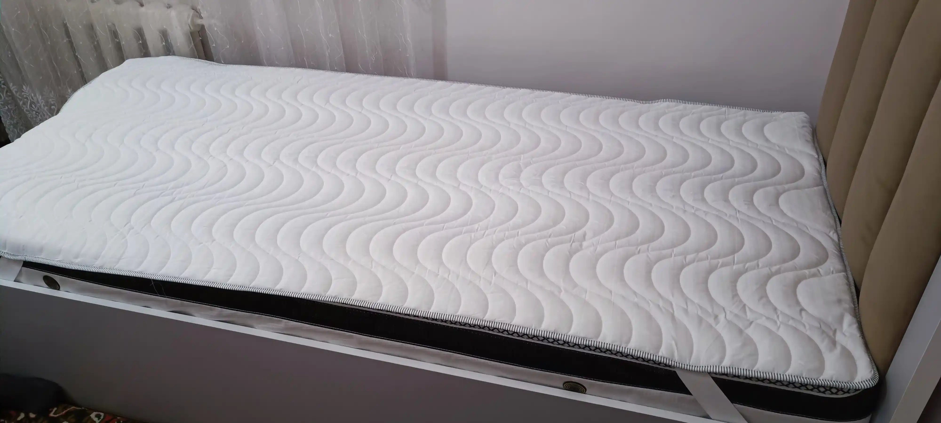 Matras uchun himoya yopgich, Topper, qavilgan, rezinali, 90x200, 160x200, 180x200