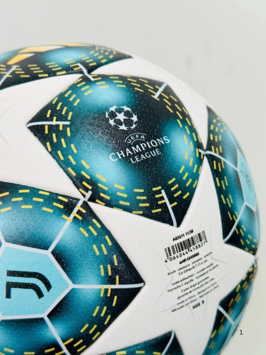 Futbol to'pi Chempionlar ligasi 2025