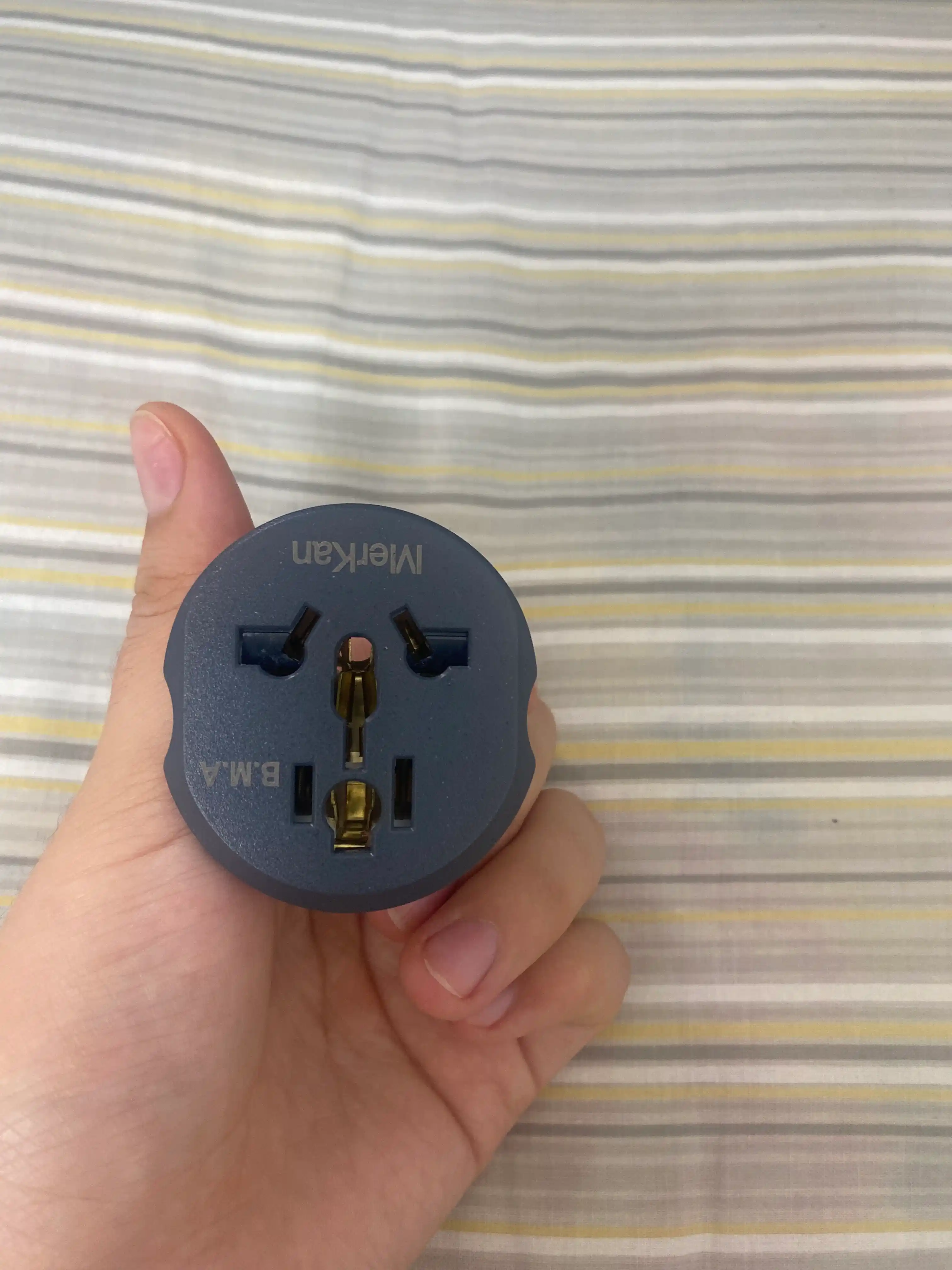 Yevropa vilkali konvertor adapteri, Merkan KT168, terminator, 16 A