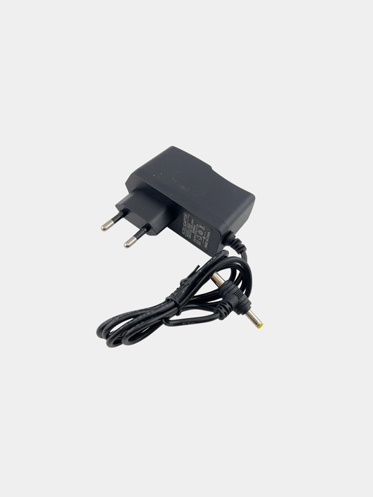AC/DC 5V 2A quvvat adapteri — USB qurilmalar, LED va mini-ventilyatorlar uchun