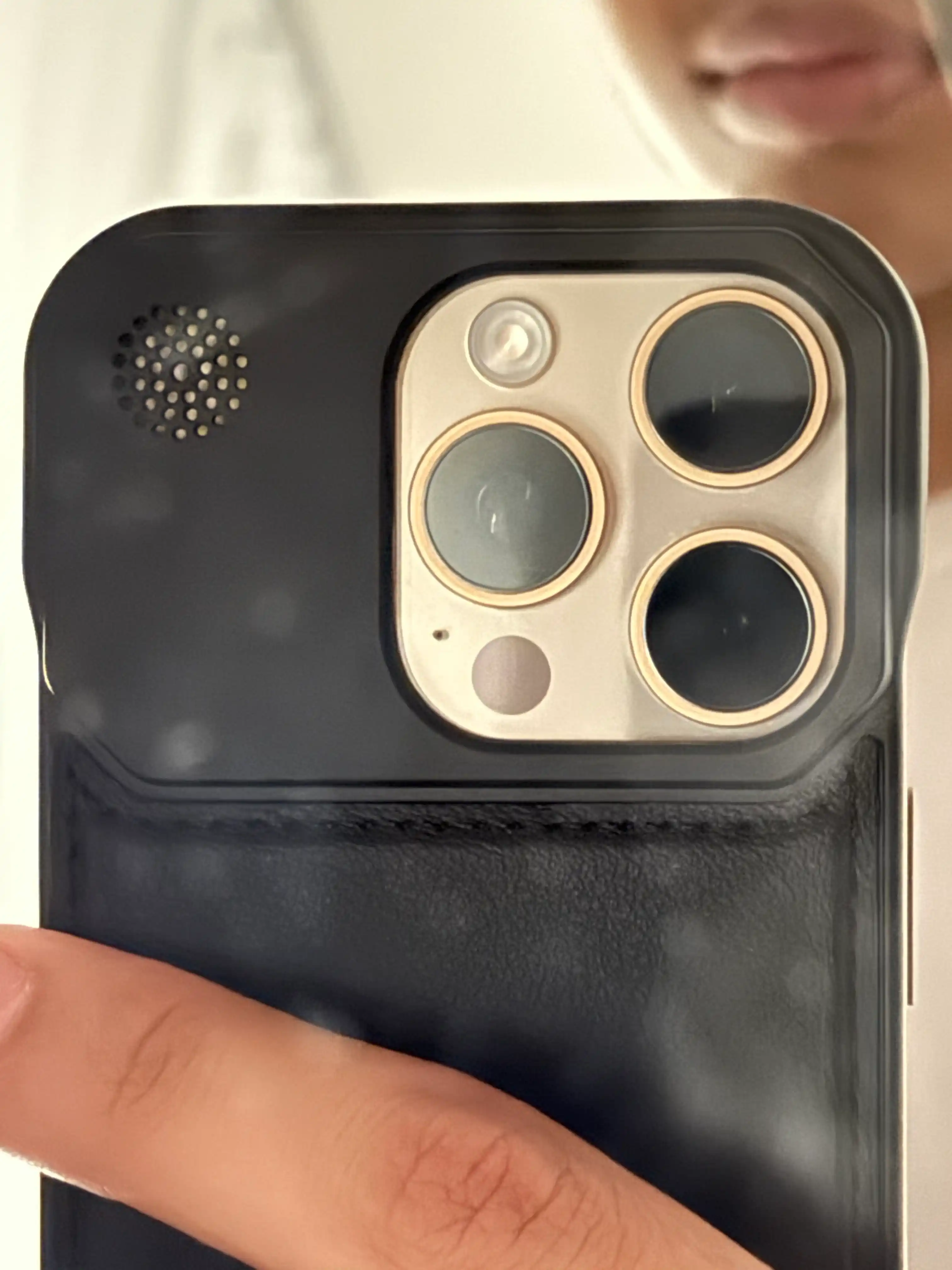 Кожаный пластиковый чехол с для iPhone 11, 12, 13, 14, 15, 16, 17 Pro/Max