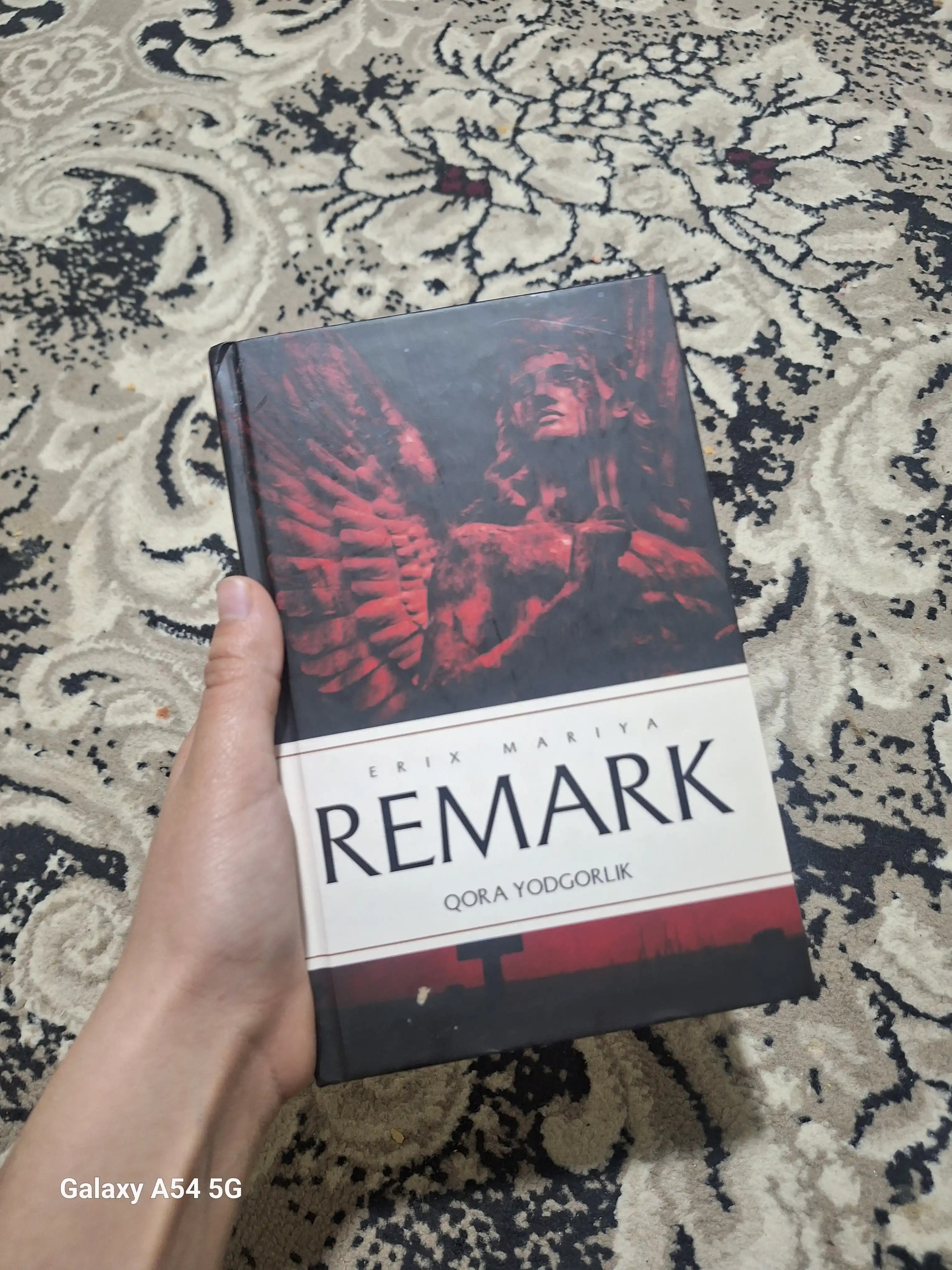 Эрих Мария Ремарк асарлари — Қарзга олинган умр, Лиссабондаги тун, Зафар дарвозаси