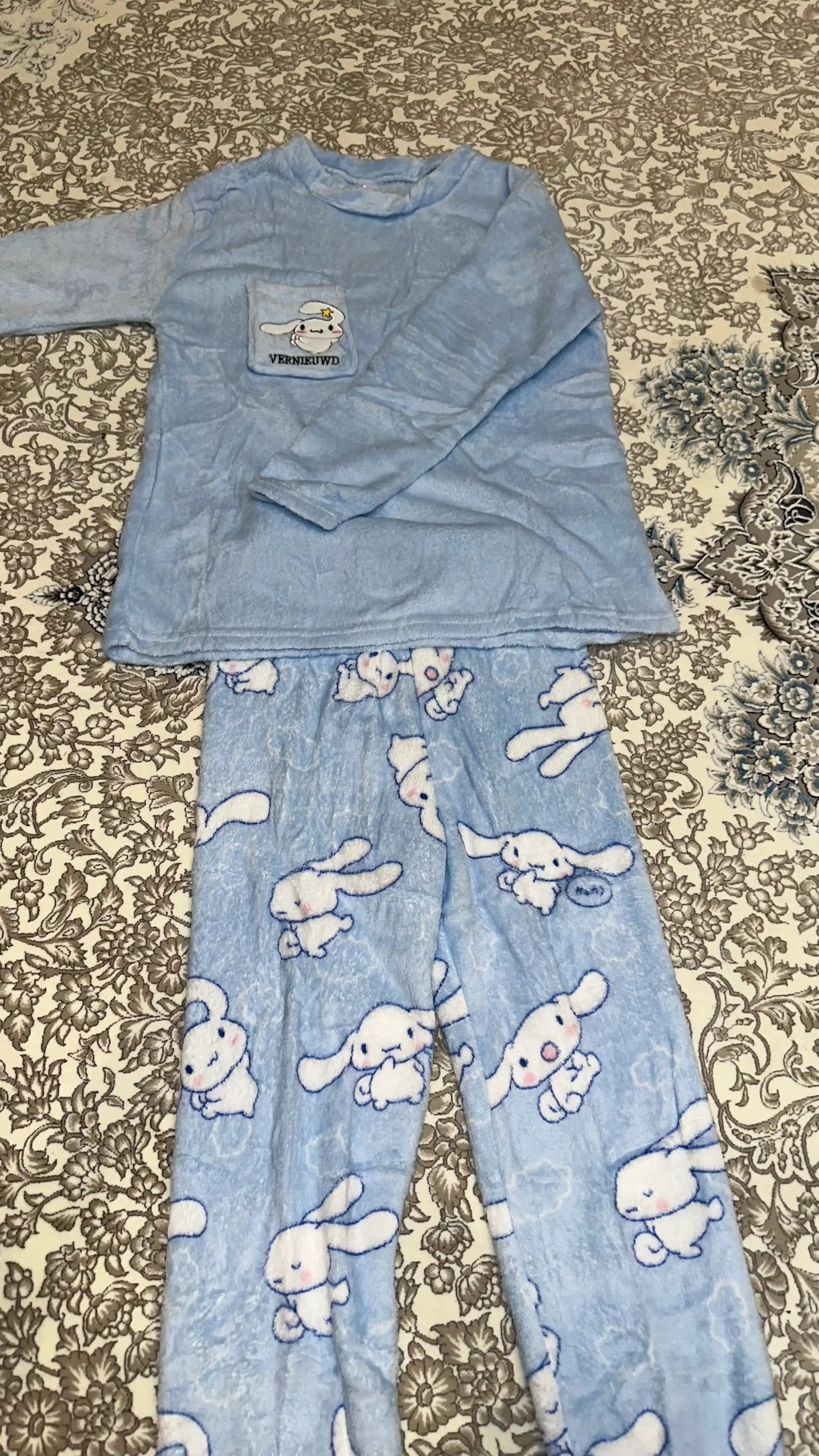 Pijama ayollar uchun