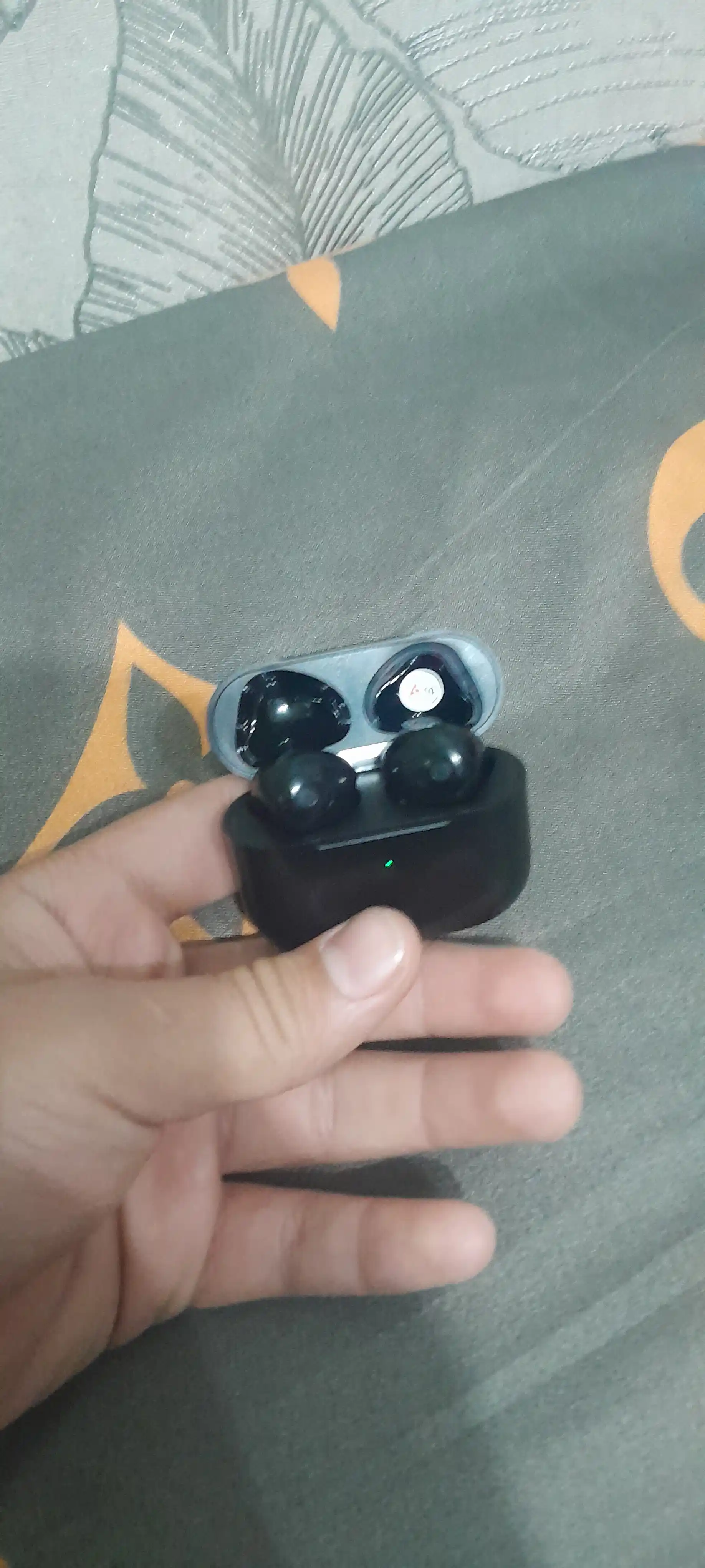 Pods Pro 2 и Pro 4 – беспроводные Bluetooth наушники, с микрофоном, Type-C белый