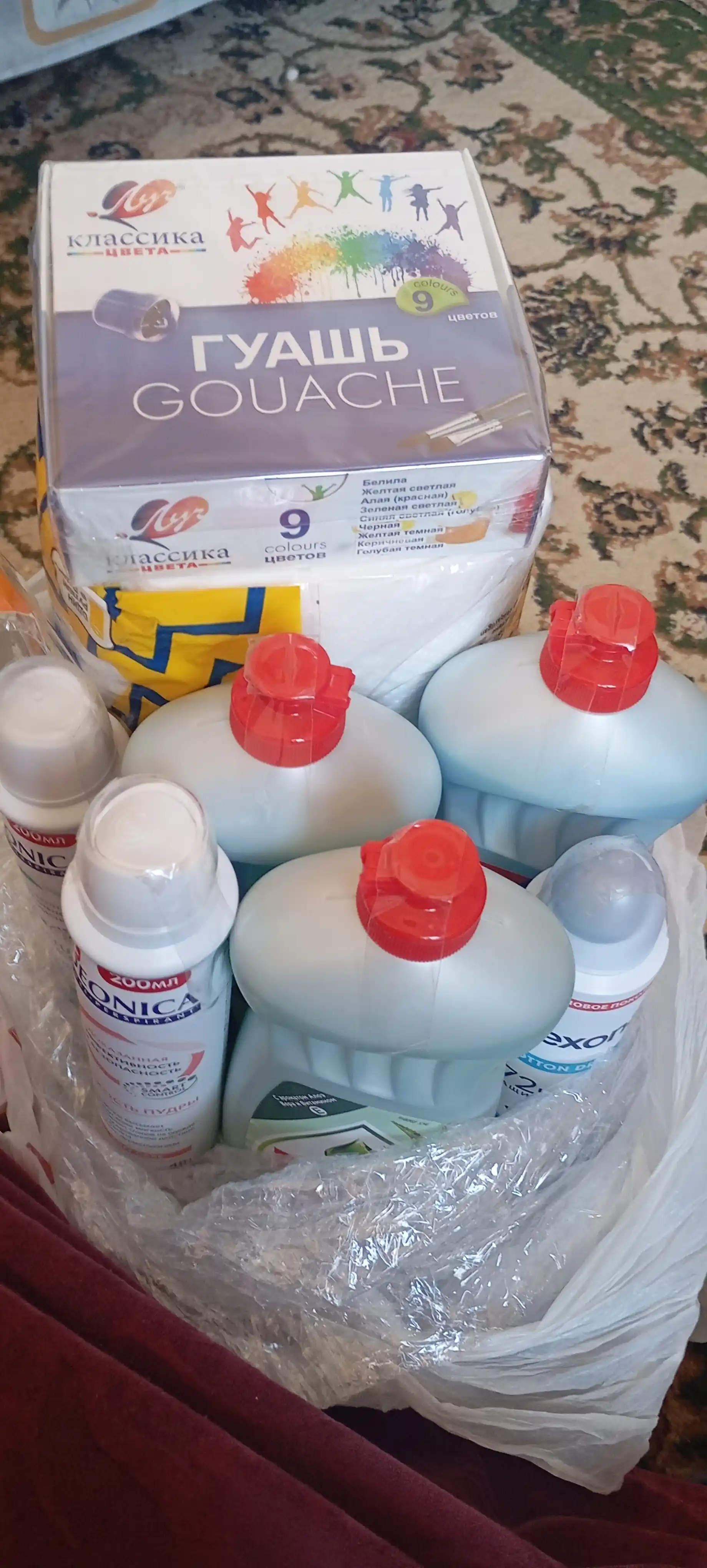 Ayollar uchun dezodorant-antiperspirant spreyi Deonica “Pudra Yengilligi”, 200 ml