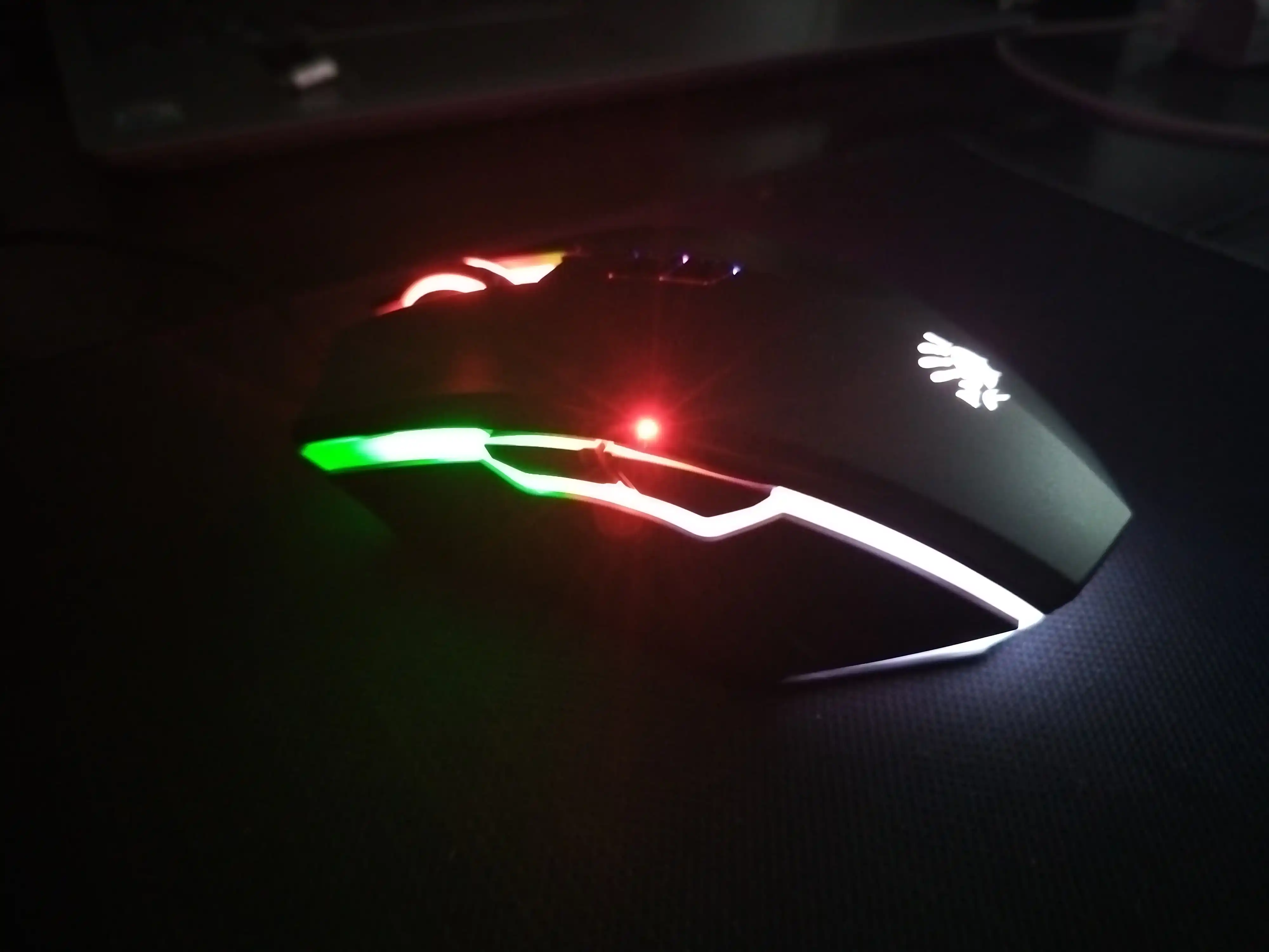 Bloody A70 — simli Light Strike gaming sichqoncha, 0.2 ms, 8 tugma