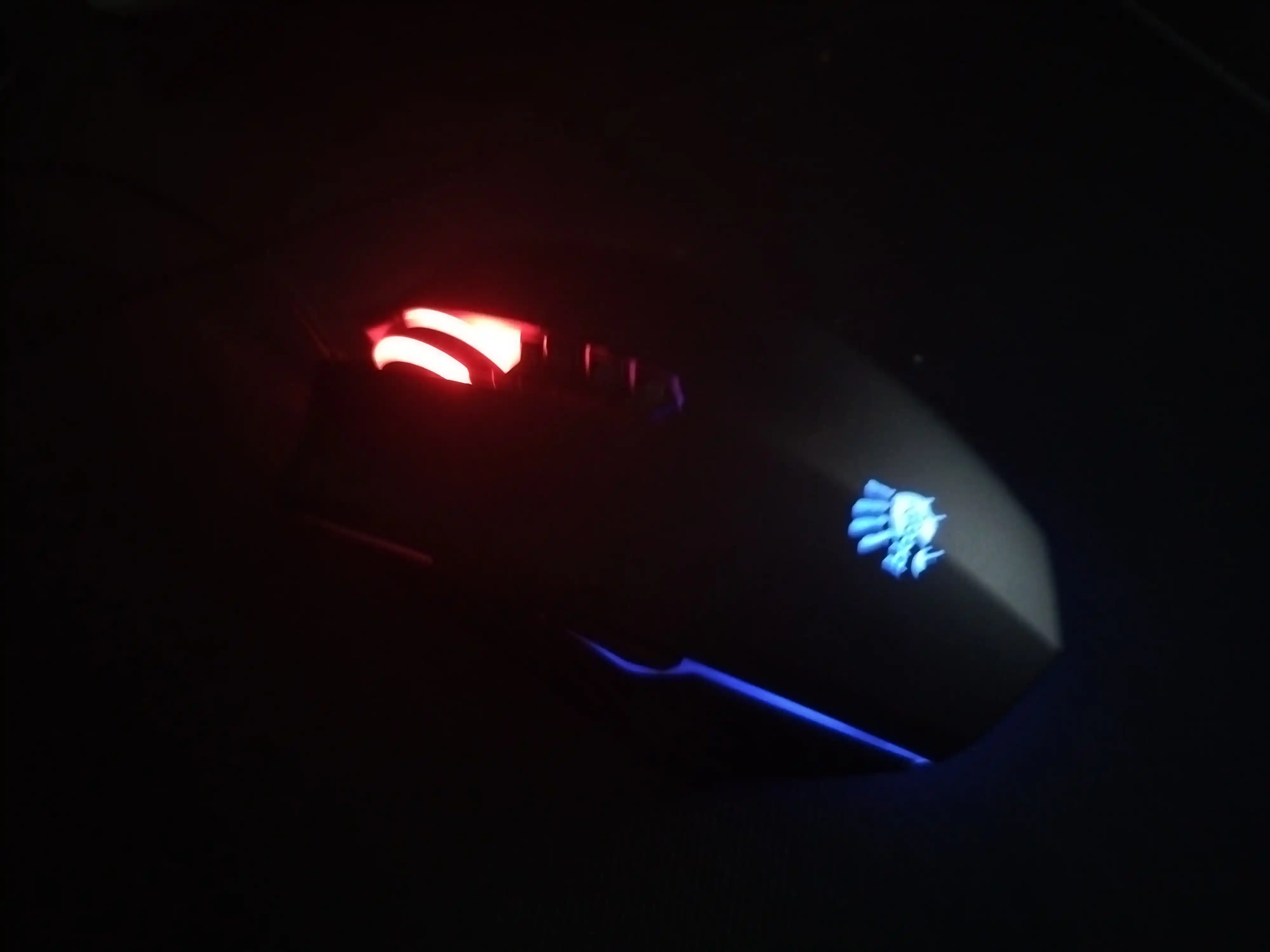 Bloody A70 — simli Light Strike gaming sichqoncha, 0.2 ms, 8 tugma
