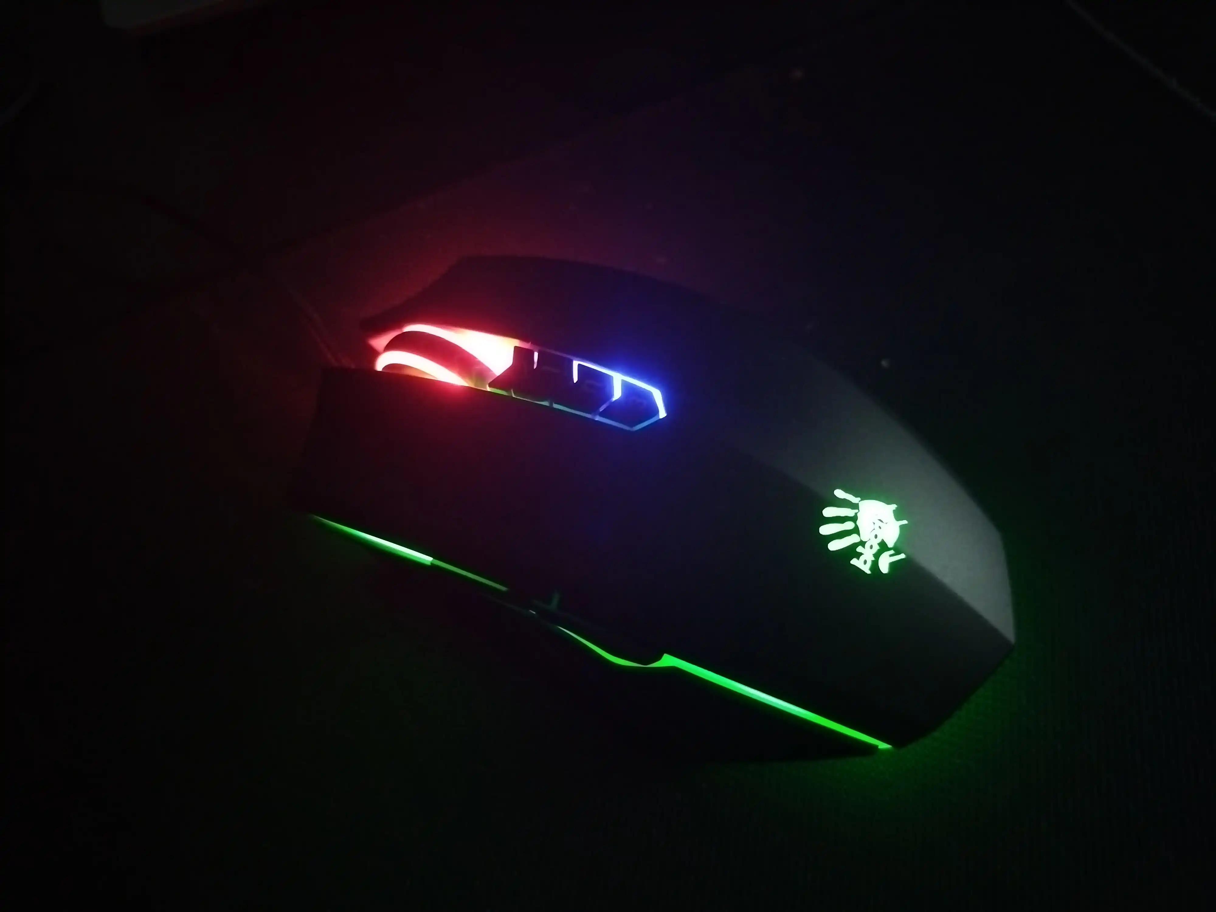 Bloody A70 — simli Light Strike gaming sichqoncha, 0.2 ms, 8 tugma