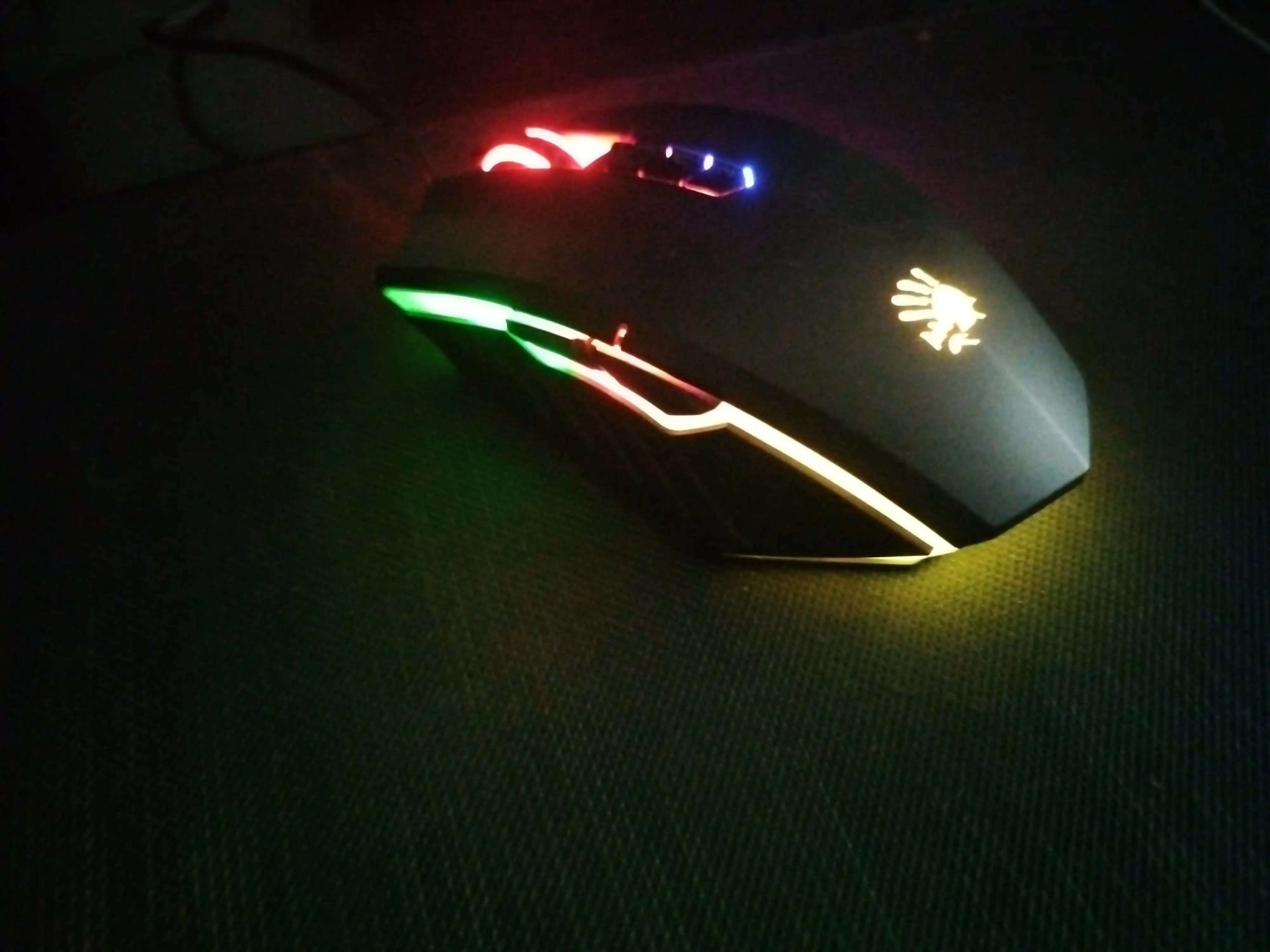 Bloody A70 — simli Light Strike gaming sichqoncha, 0.2 ms, 8 tugma