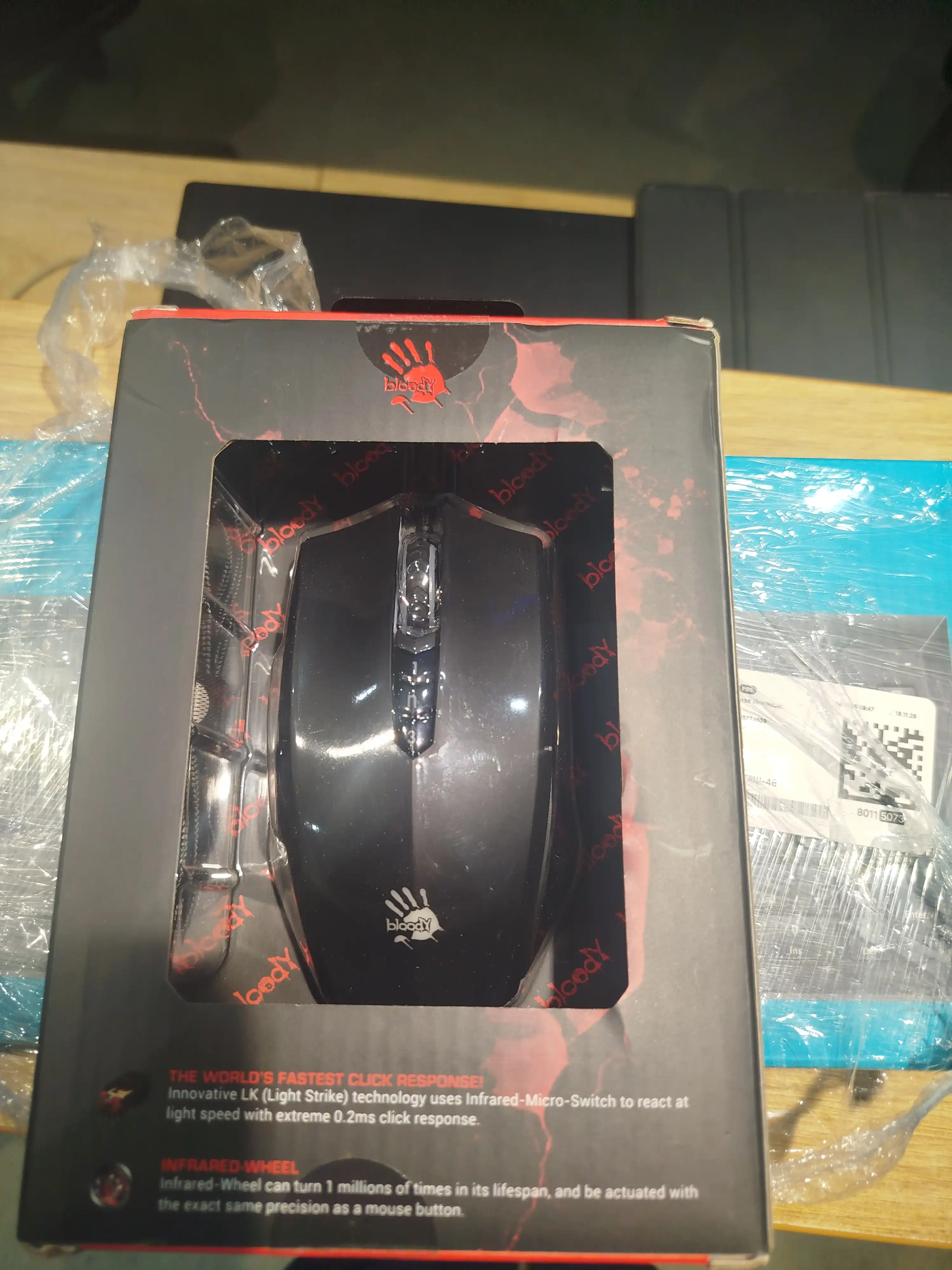 Bloody A70 — simli Light Strike gaming sichqoncha, 0.2 ms, 8 tugma
