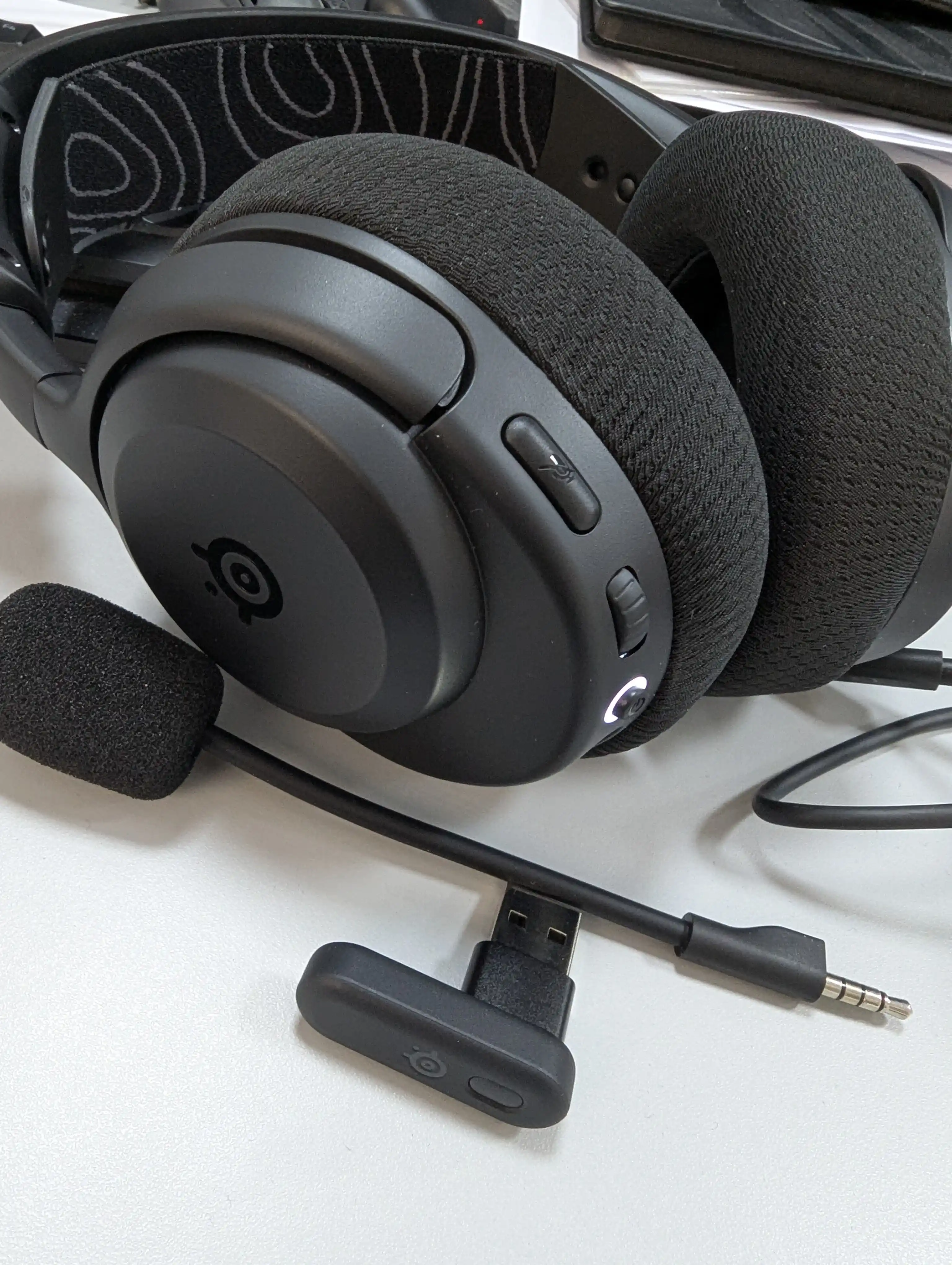 SteelSeries Arctis Nova 3X Wireless беспроводные игровые наушники, до 40 ч работы