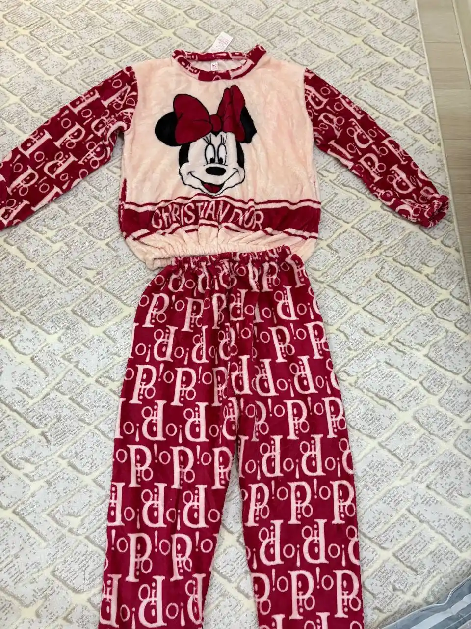 Pijama ayollar uchun