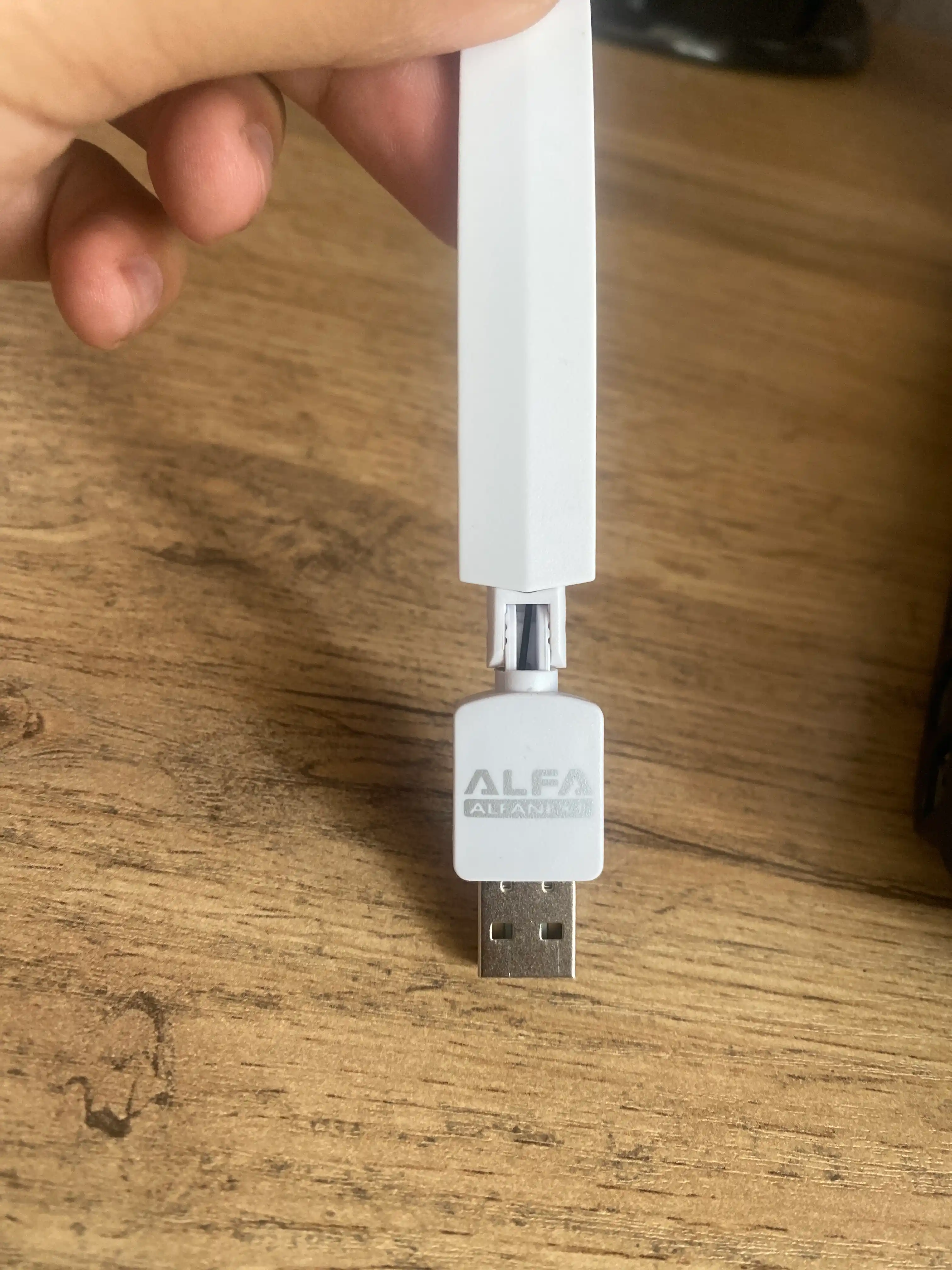 Wi-Fi адаптер Alfa через USB для компьютера и ноутбука, с мощной антенной