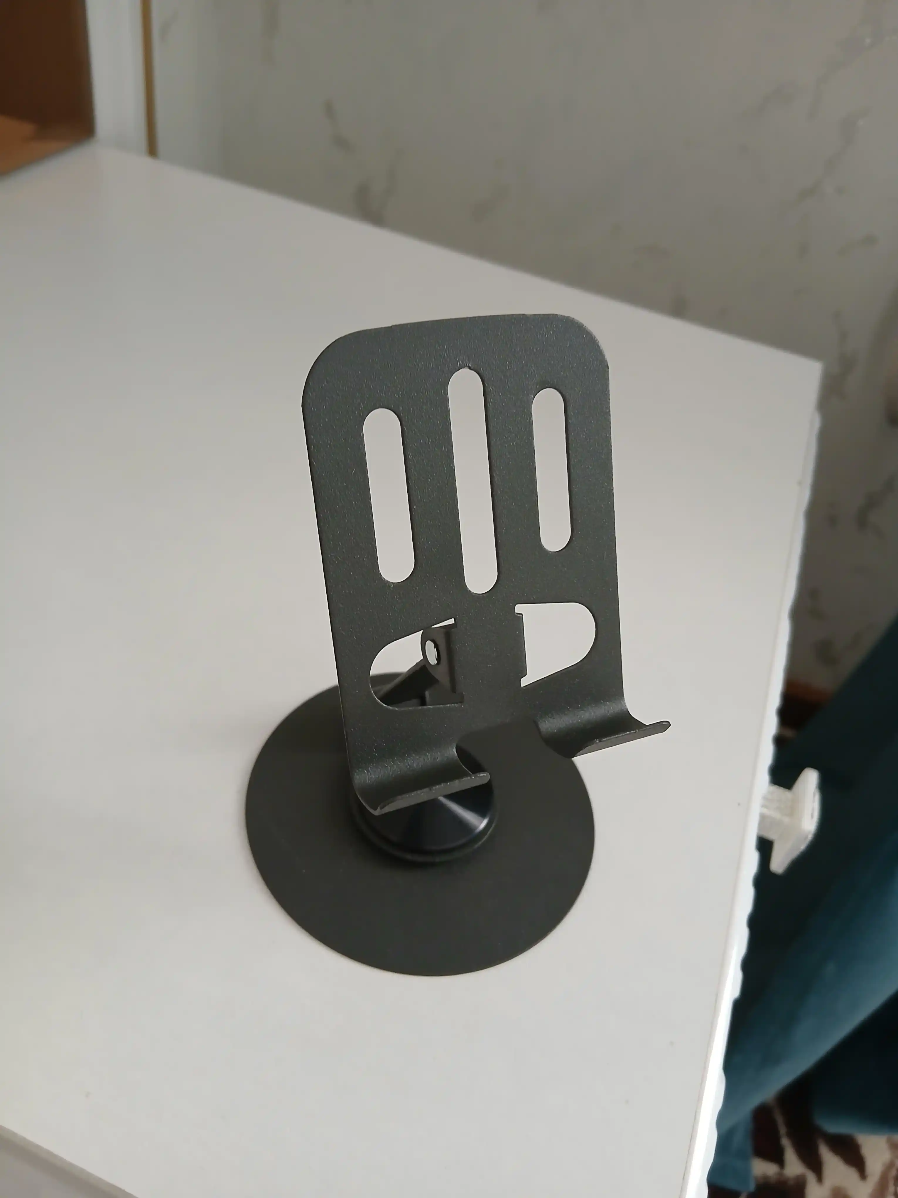 Telefon va planshetlar uchun metall tutqich, 360 darajaga aylanadi, taglik