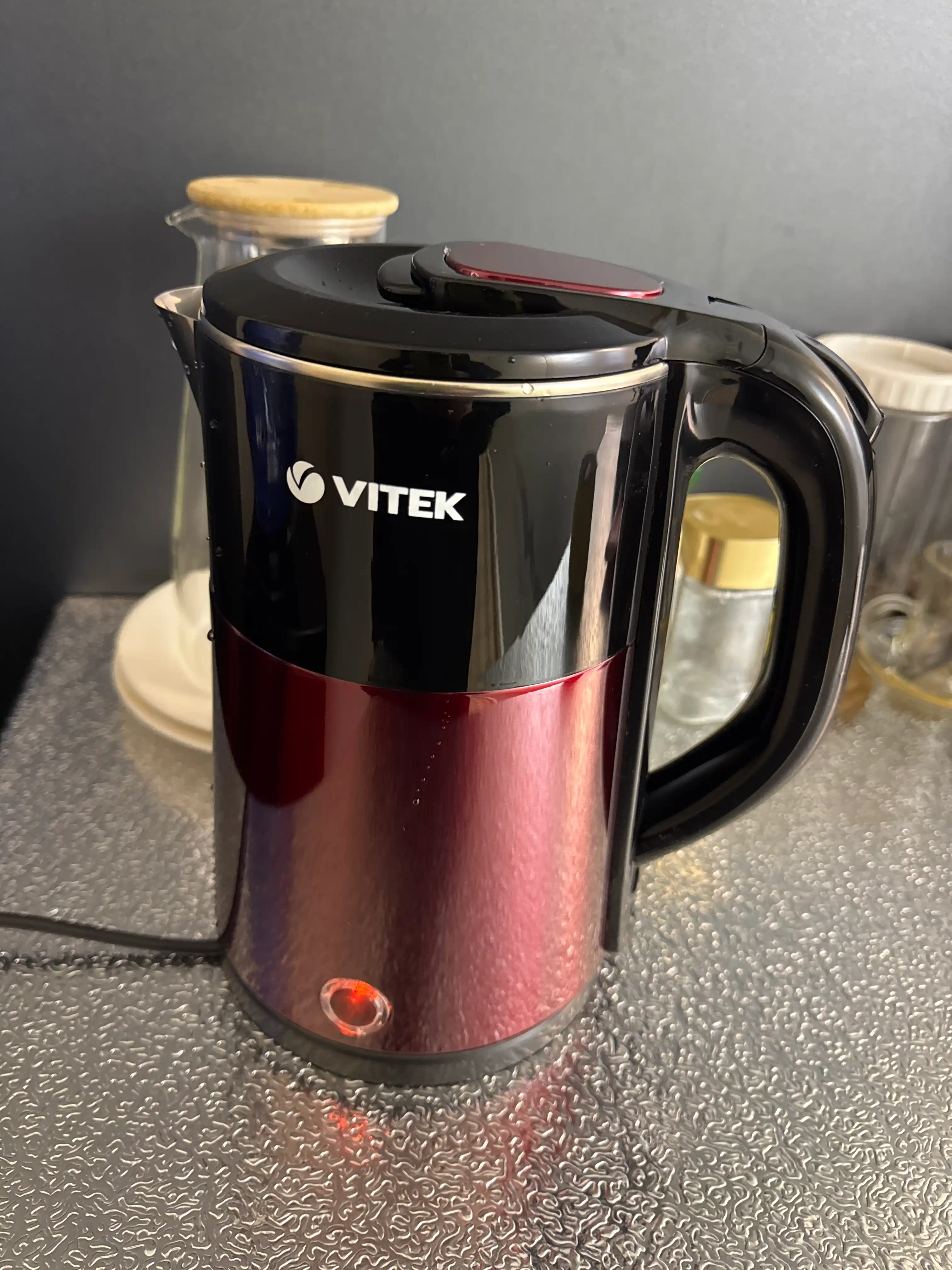 Metall elektr choynak VITEK VT-133 – yorqin LED yoritgichli