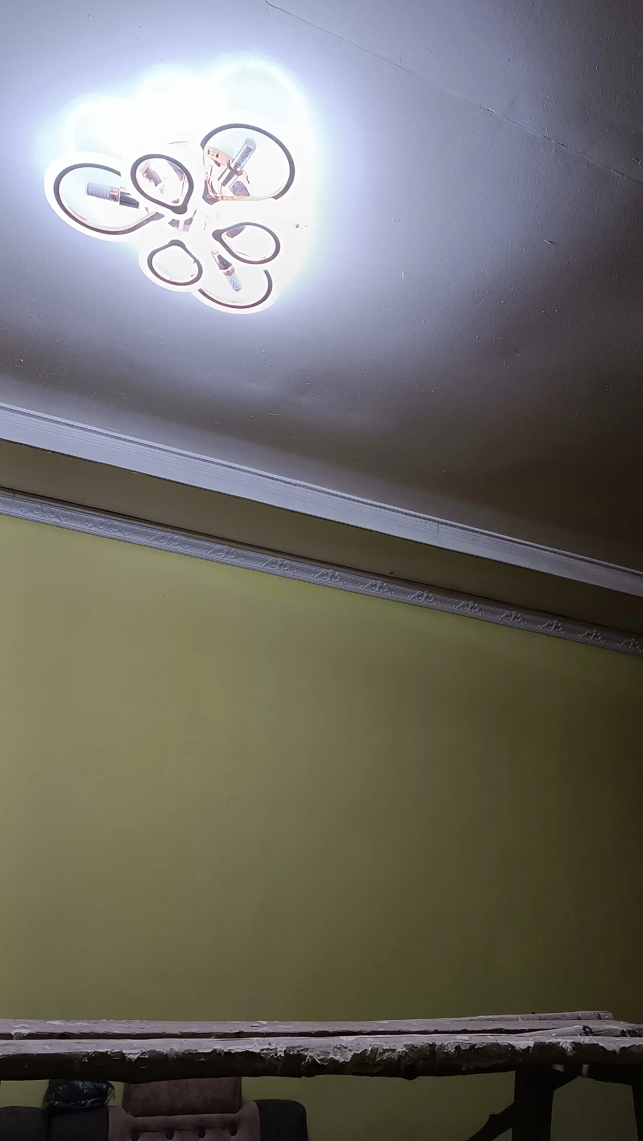 Lyustra pultli,patronli, 3 xil rejimli shift qandil oshxona va spalni uchun LED lyustralar