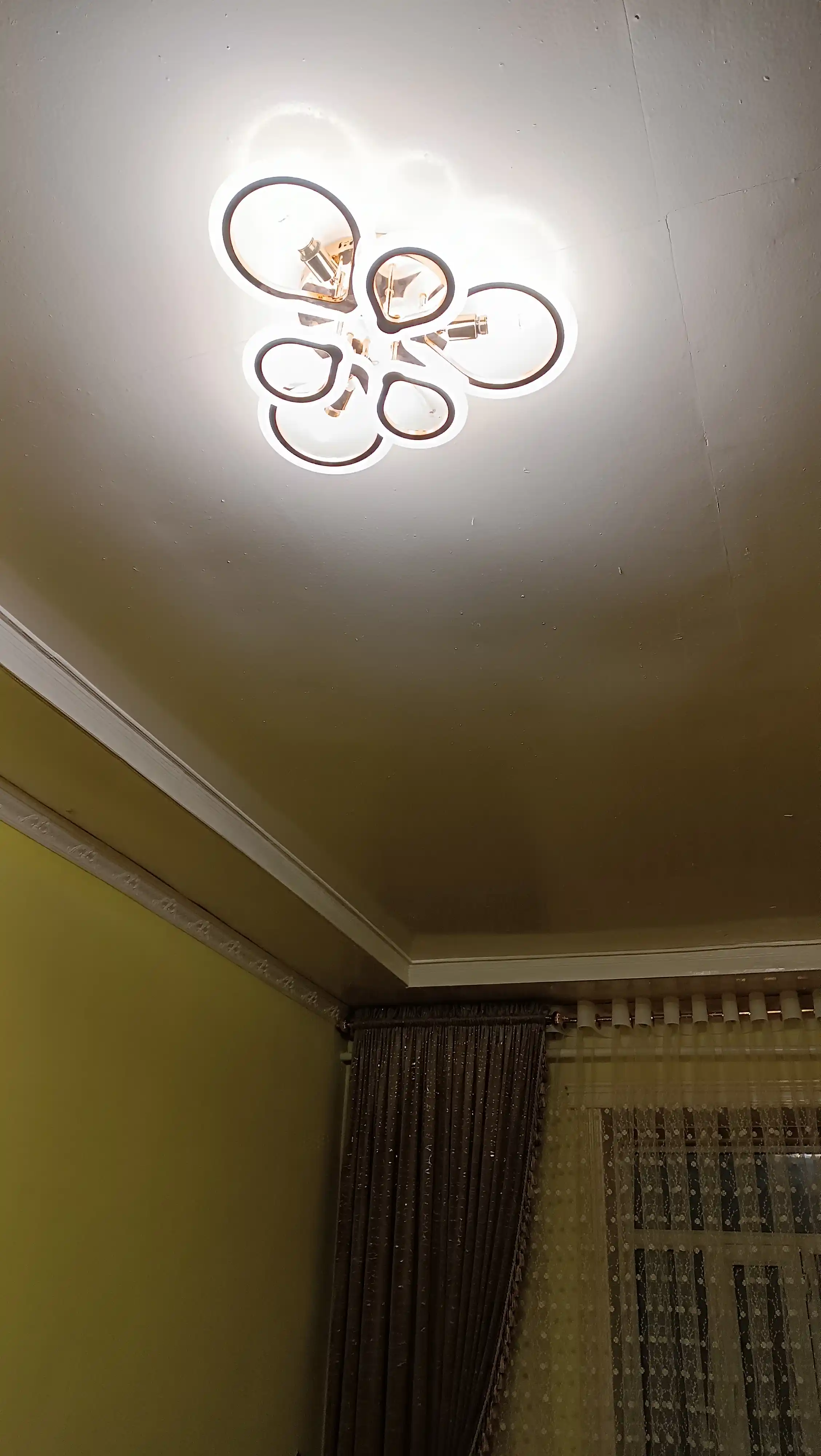 Lyustra pultli,patronli, 3 xil rejimli shift qandil oshxona va spalni uchun LED lyustralar