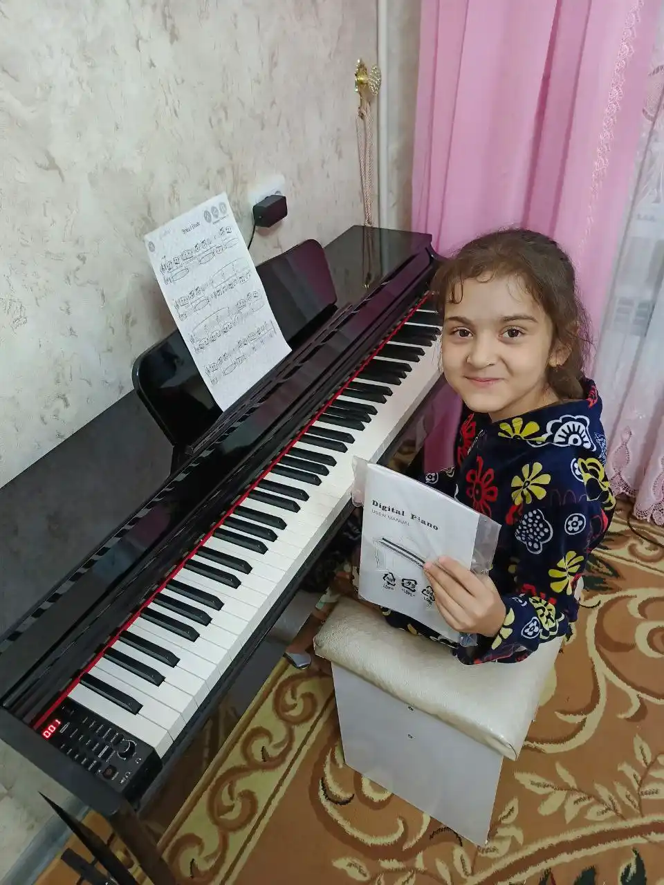 Raqamli pianino blanth 88ta klavish 3 ta pedal
