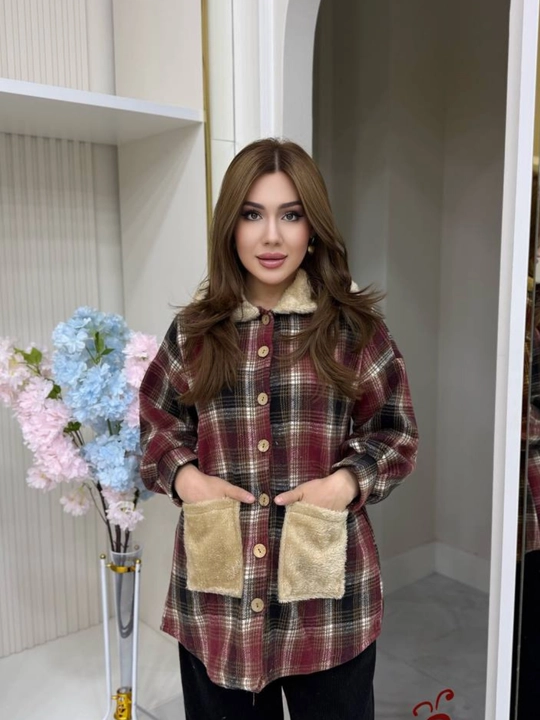 Casual ayollar issiq kostyumi: ichi mexli ko‘ylak va keng velvet shim