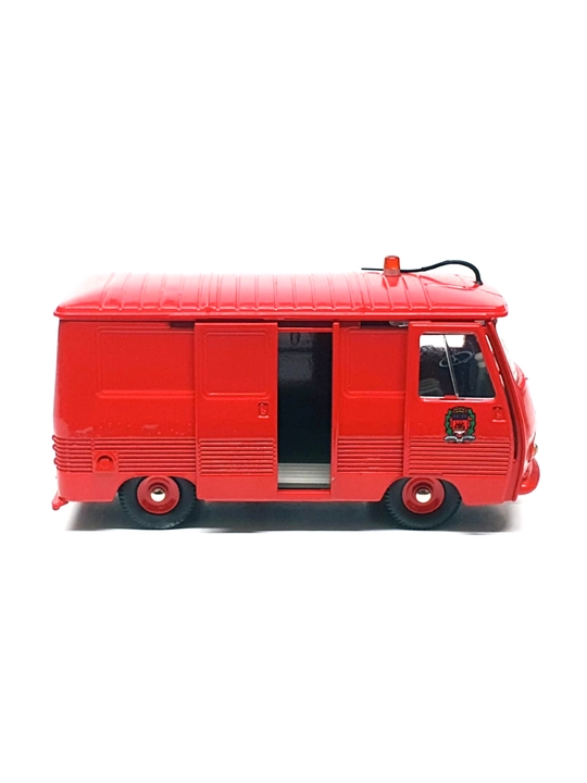 Aston Martin, PEUGEOT J7 1/43 коллекционная игрушечная машинка от Dinky toys и Mattel