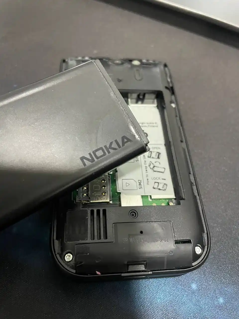 Nokia 2720 Afsonaviy sinalgan legendarniy Brend  endi yana Sotuvda ulgurib qoling 2 ta sim