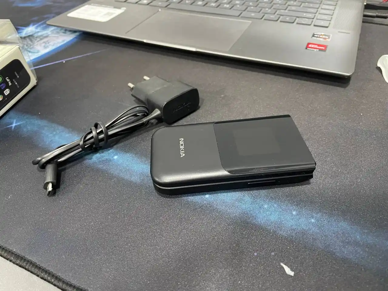 Nokia 2720 Afsonaviy sinalgan legendarniy Brend  endi yana Sotuvda ulgurib qoling 2 ta sim