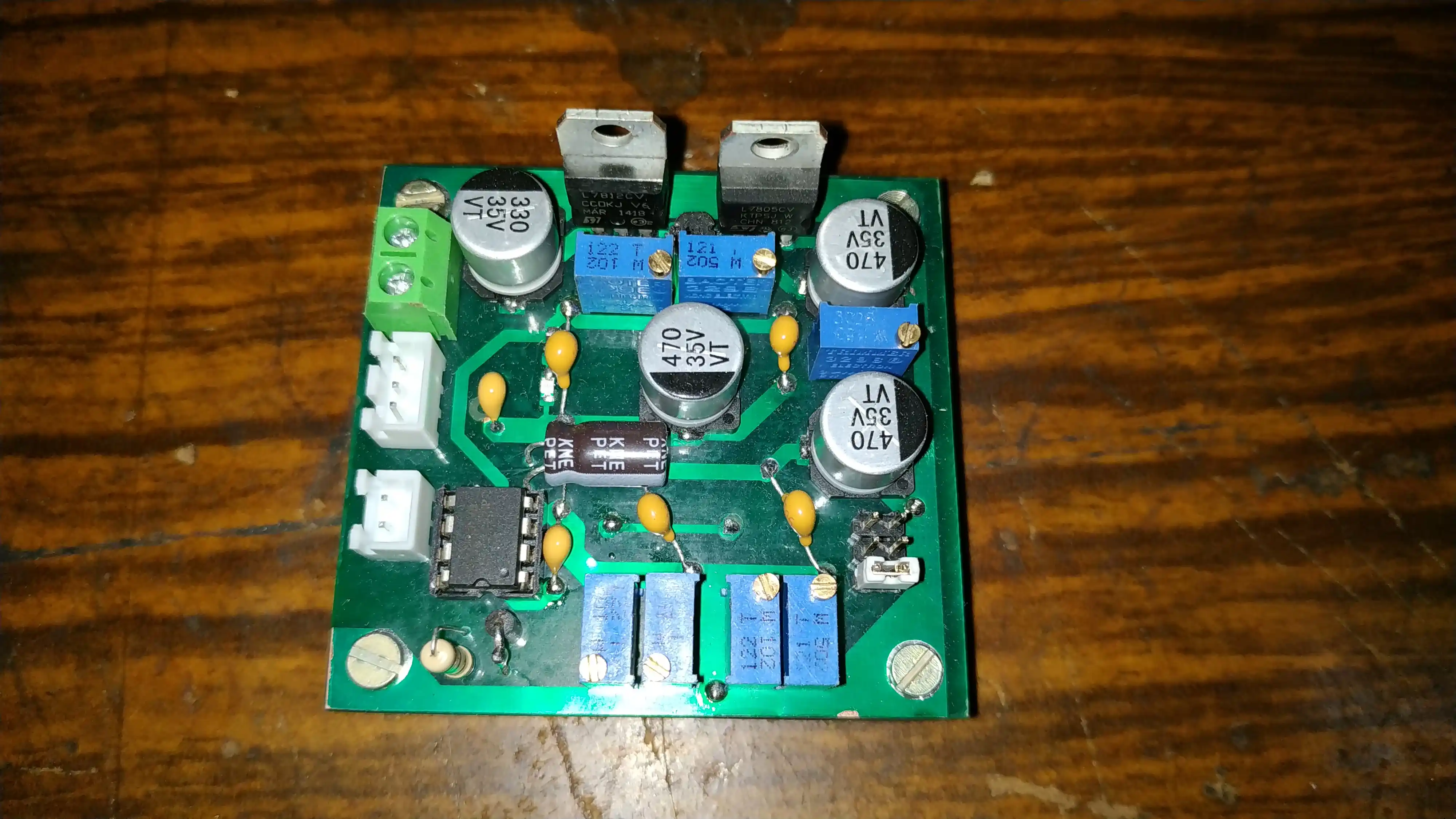USB Type-C qayta zaryadlanadigan portativ simsiz payvandlagich, 5V 12 Vt harorat nazorati