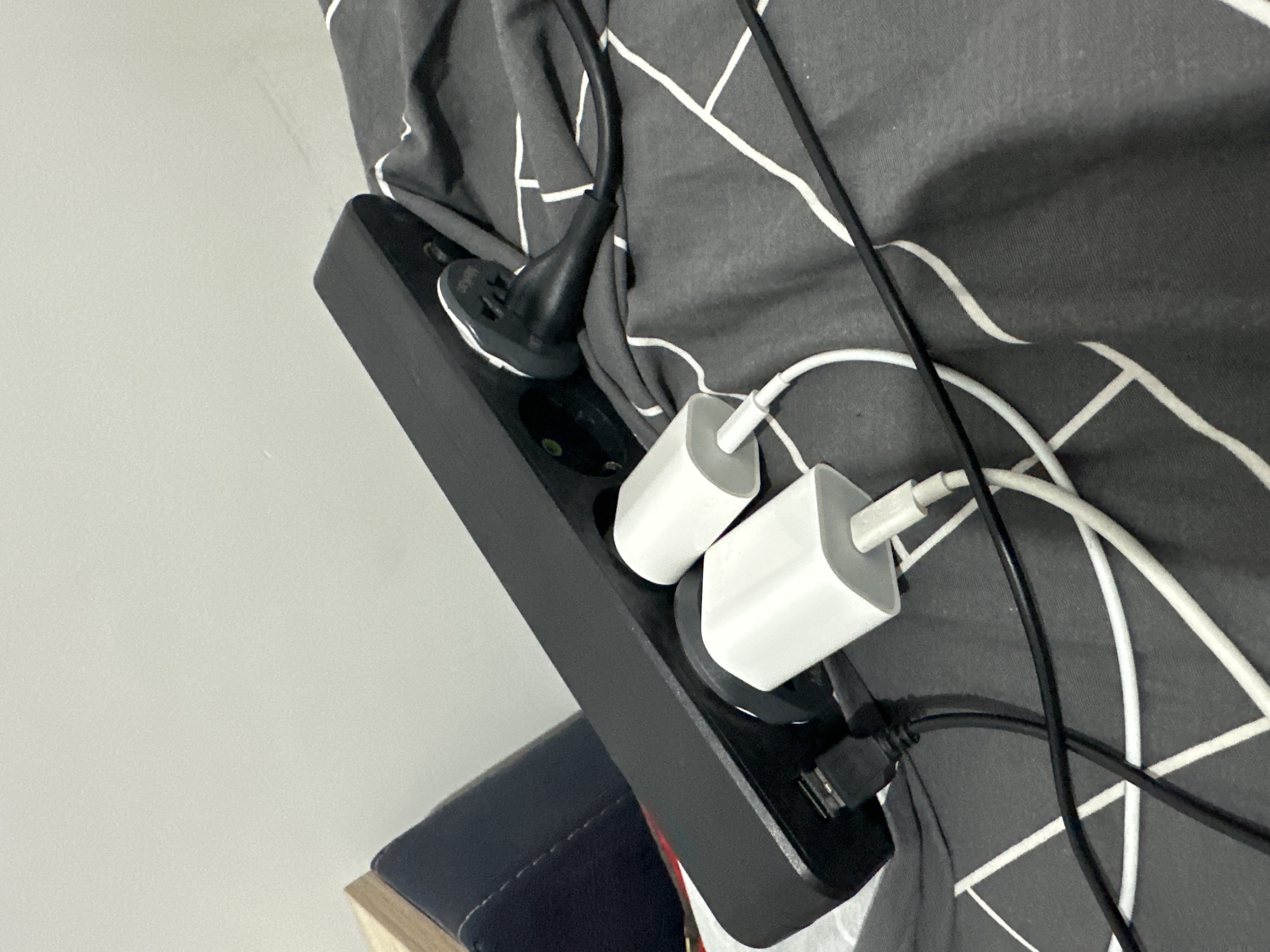 Удлинитель электрический, сетевой фильтр пилот с предохранителем, с USB и Type-C