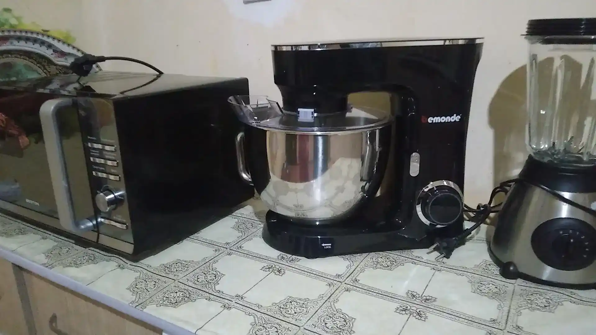 Mikser 8 litr Bemonde BM-SM1001SB, 1700Vt, 6 tezlik, Temir nasatkalar