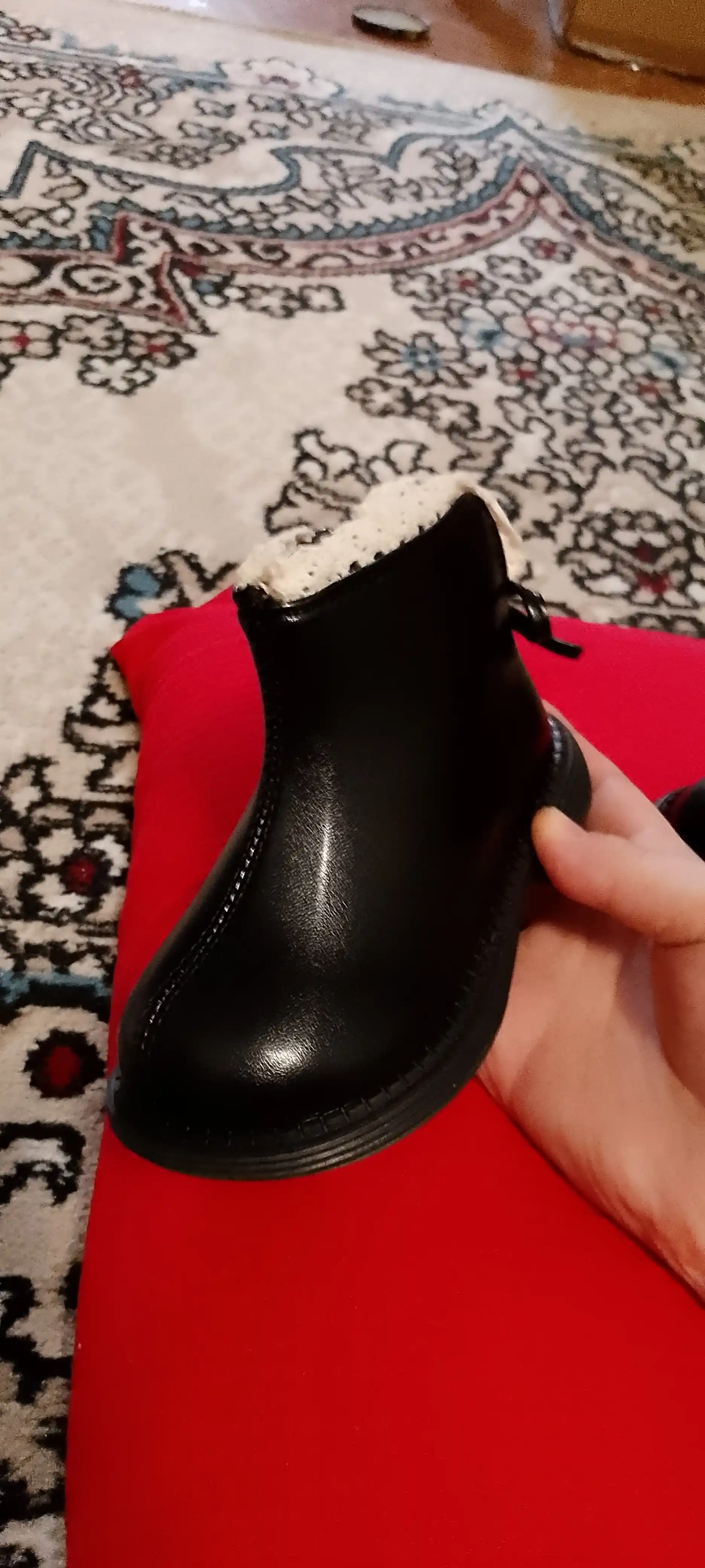 Qishki botinkalar qizlar uchun