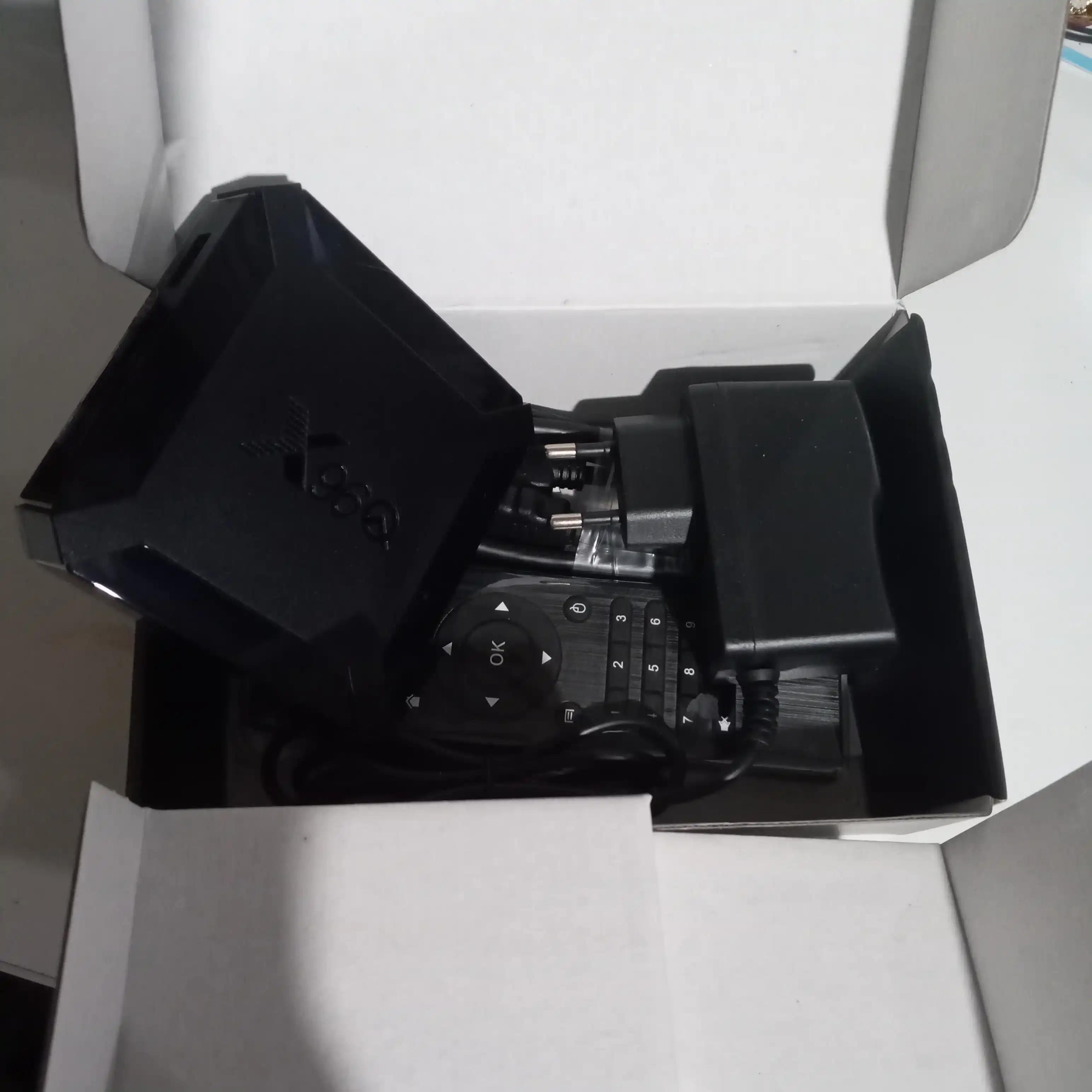 Android TV приставка X96Q 4K / Смарт ТВ бокс / Google TV Wi-Fi H.265 / Allwinner H313