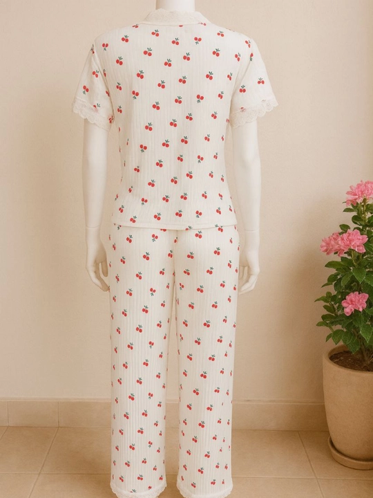 Ayollar ichki kiyimlari, ayollar tungi kiyimlari, ayollar penyuari, pijama, byustgalteri