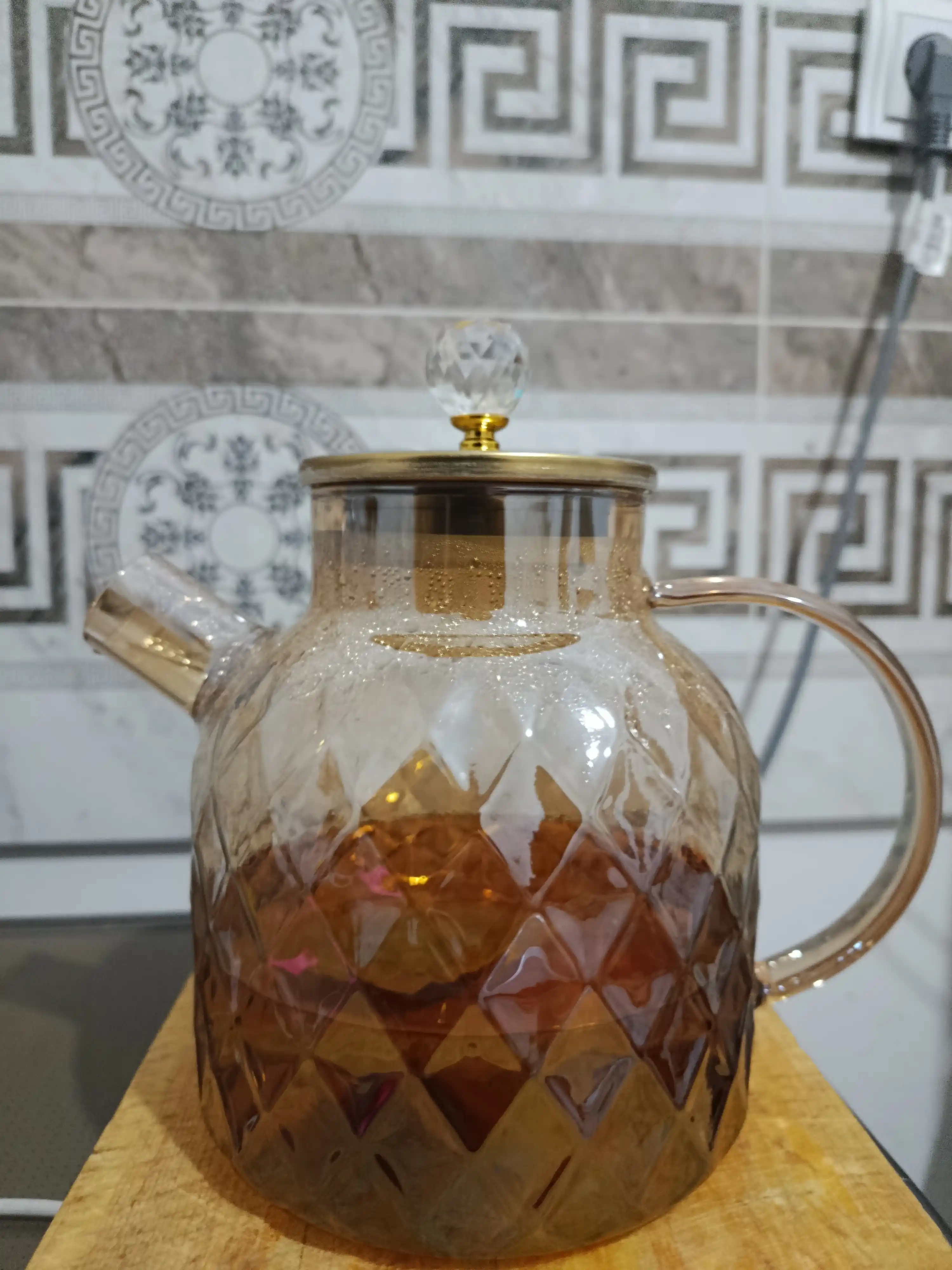 Issiqlikka chidamli shishadan, prujina elakli shisha choynak