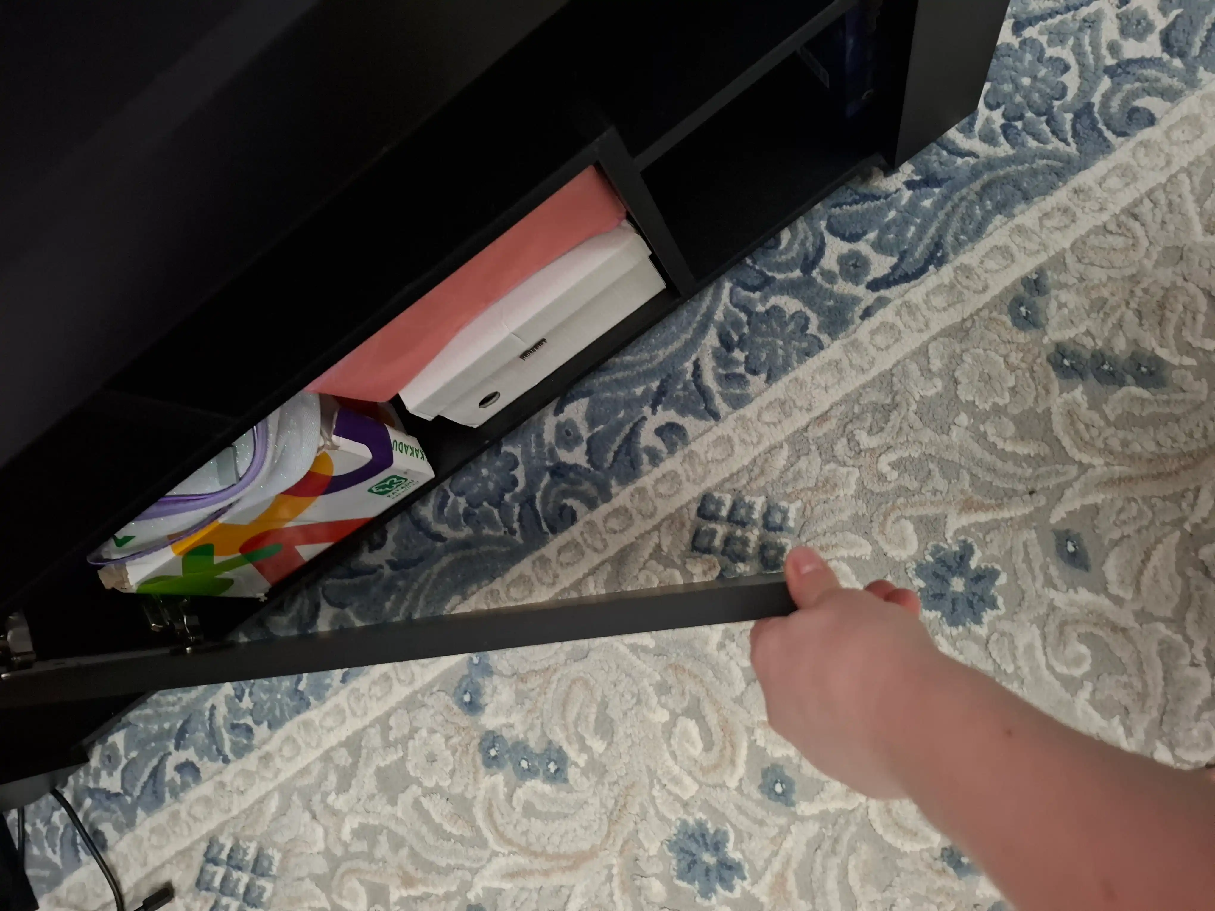 Televizor uchun tumba pоdstavka LEETO, polda turadigan, to'liq yig'ilgan, 110*55*35 см