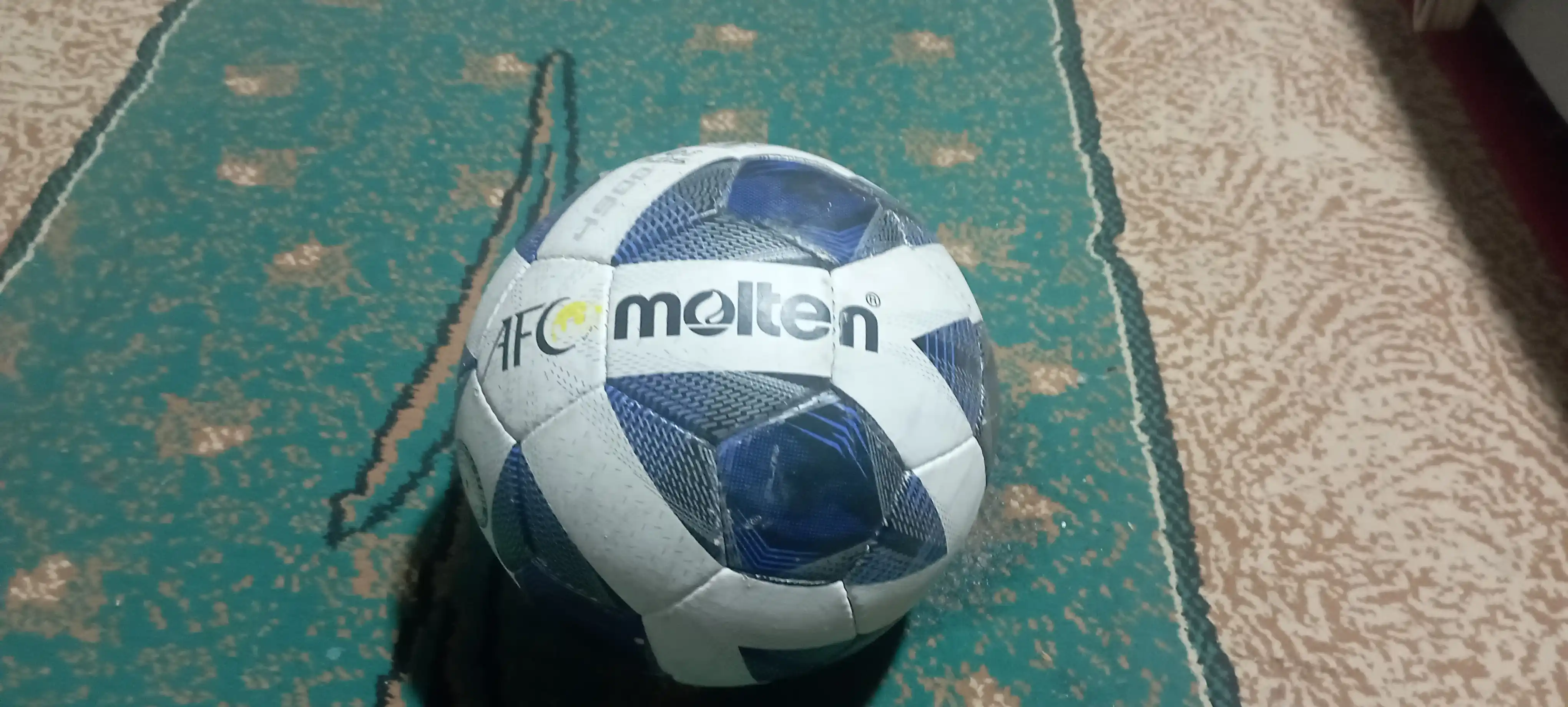 Molten professional futbol to'pi, 5-o'lcham