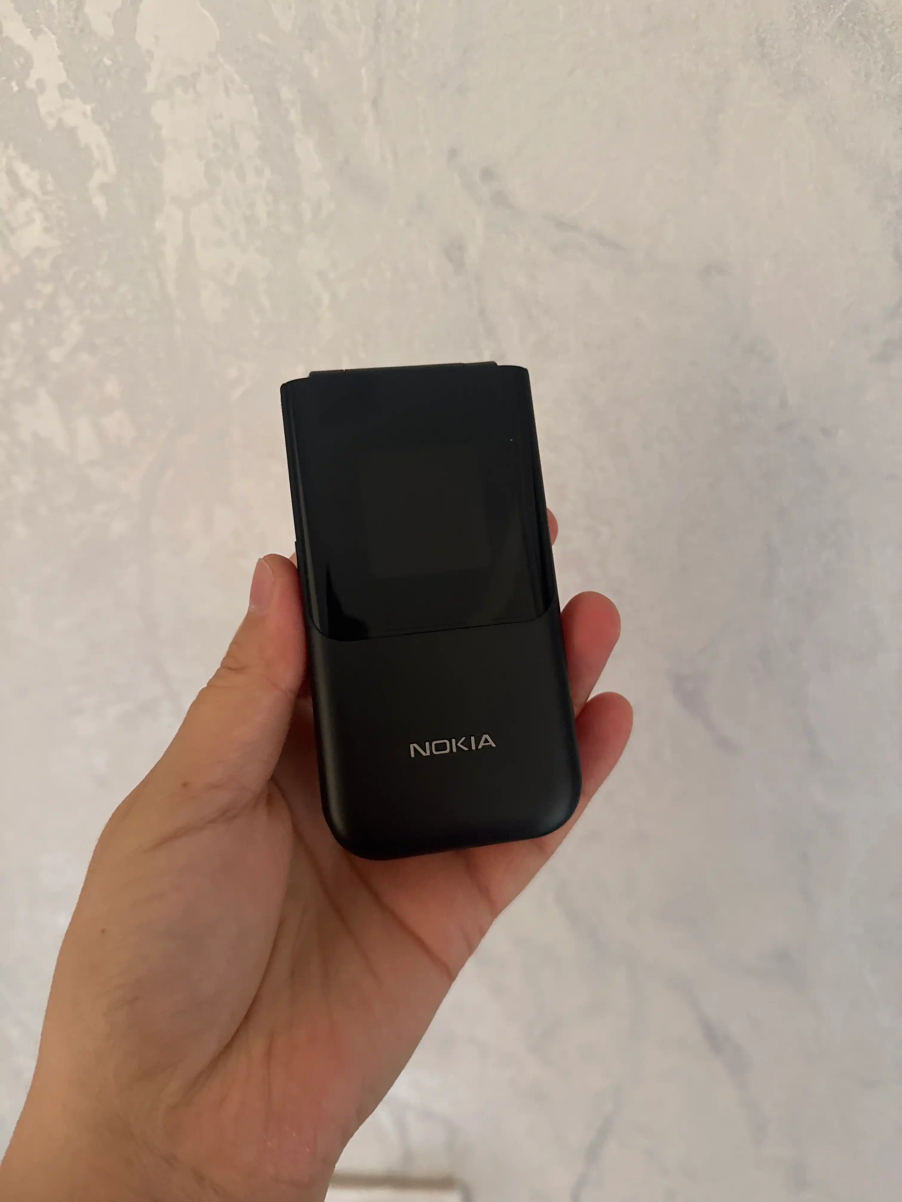 Nokia 2720 Afsonaviy sinalgan legendarniy Brend  endi yana Sotuvda ulgurib qoling 2 ta sim