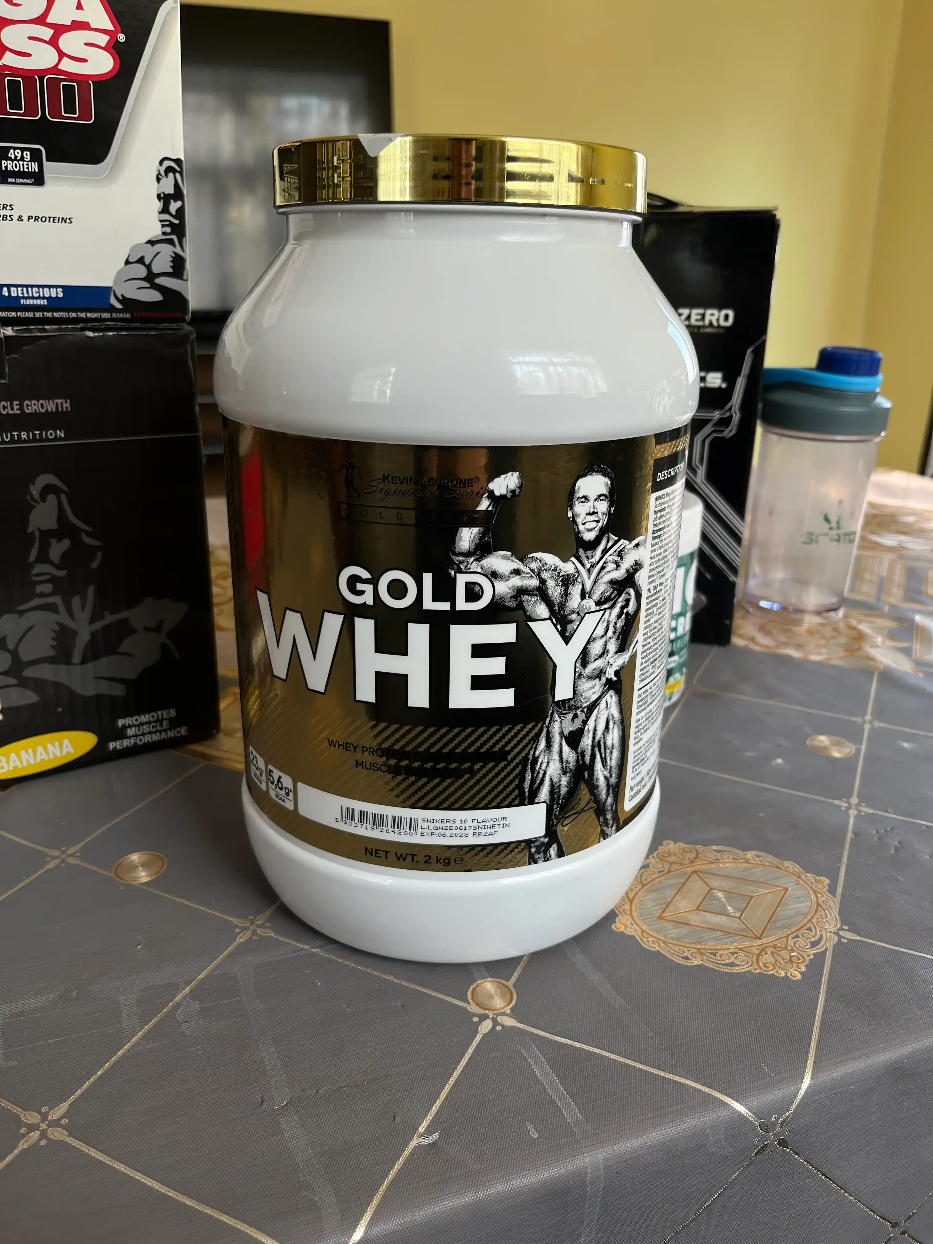 Протеин Kevin Levrone Gold Whey, 66 порций, 2 кг