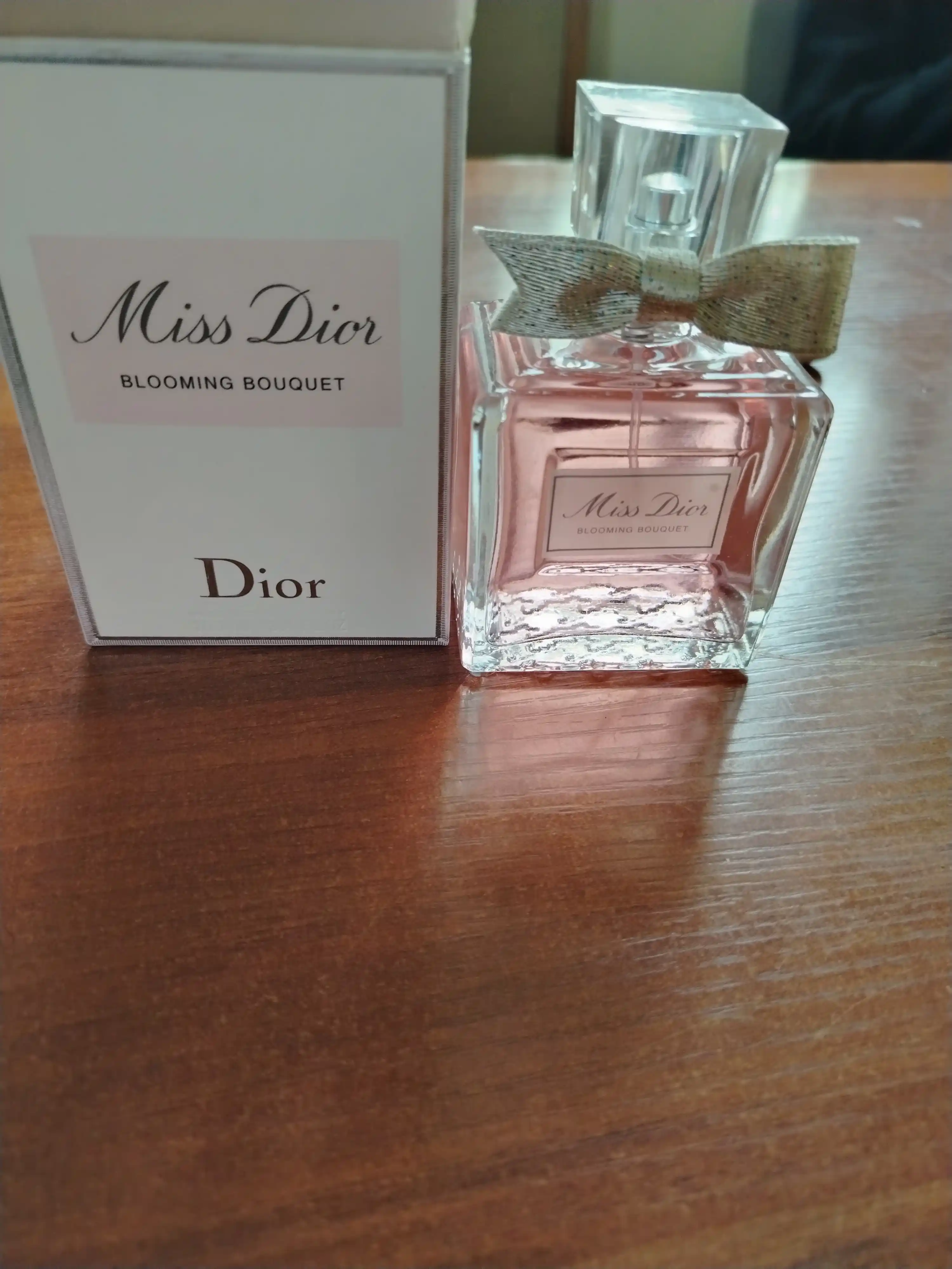 Ayollar atirlari Miss Dior, Blooming Bouquet