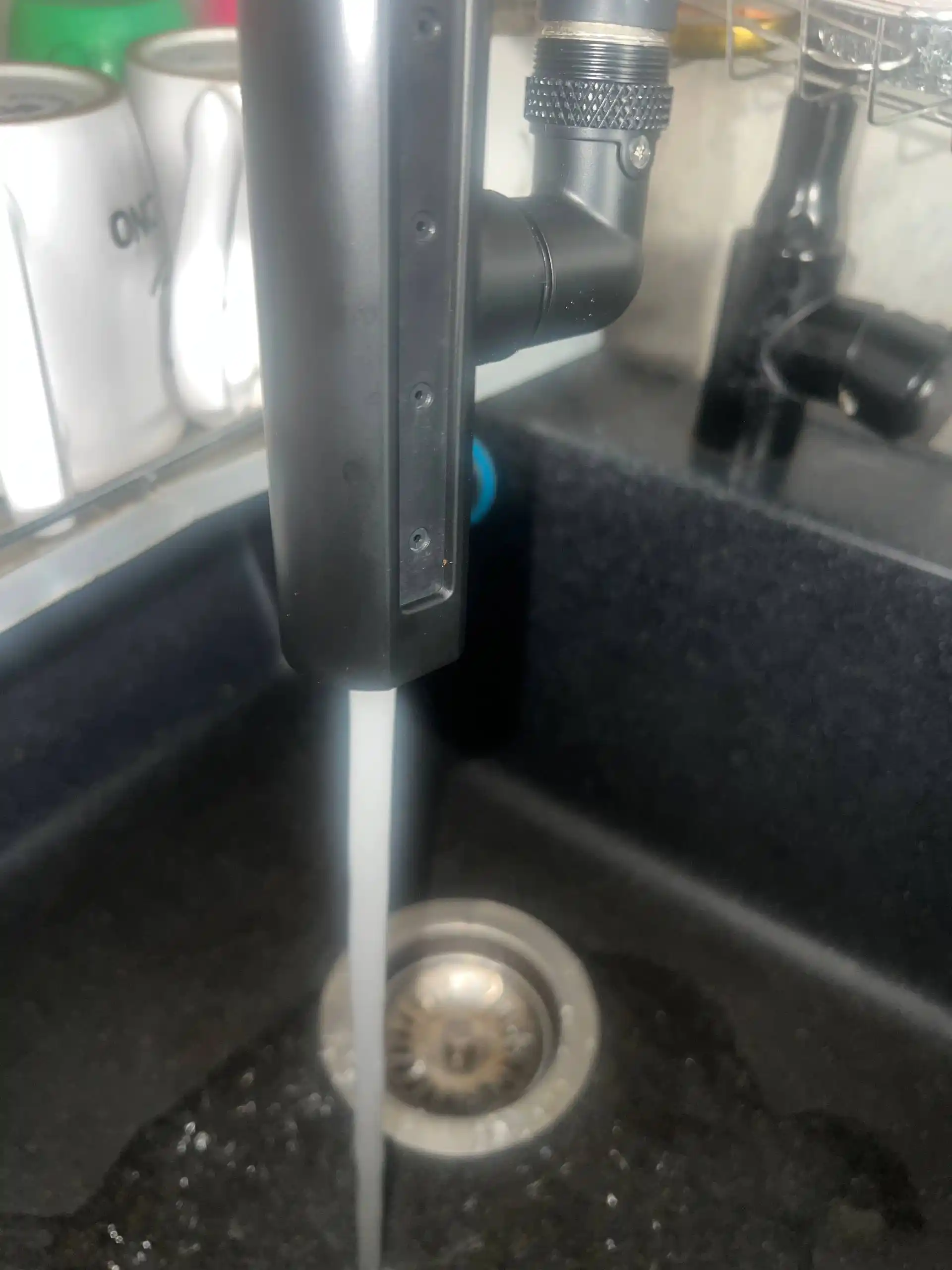 Baland kran nasadkasi, aerator, dush