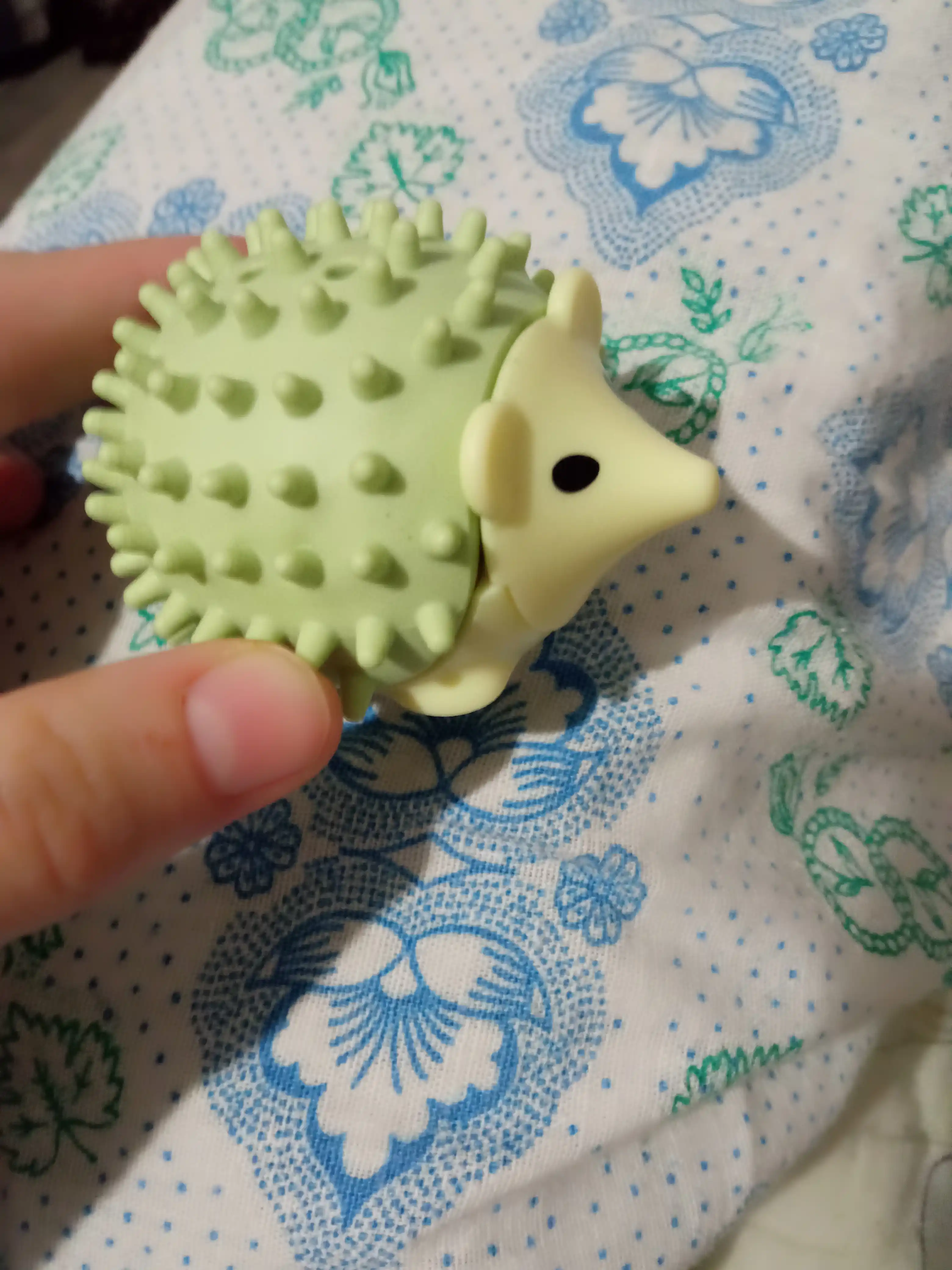 Игрушка для кошек с лакомством кошачьей мятой, шарик, лизун