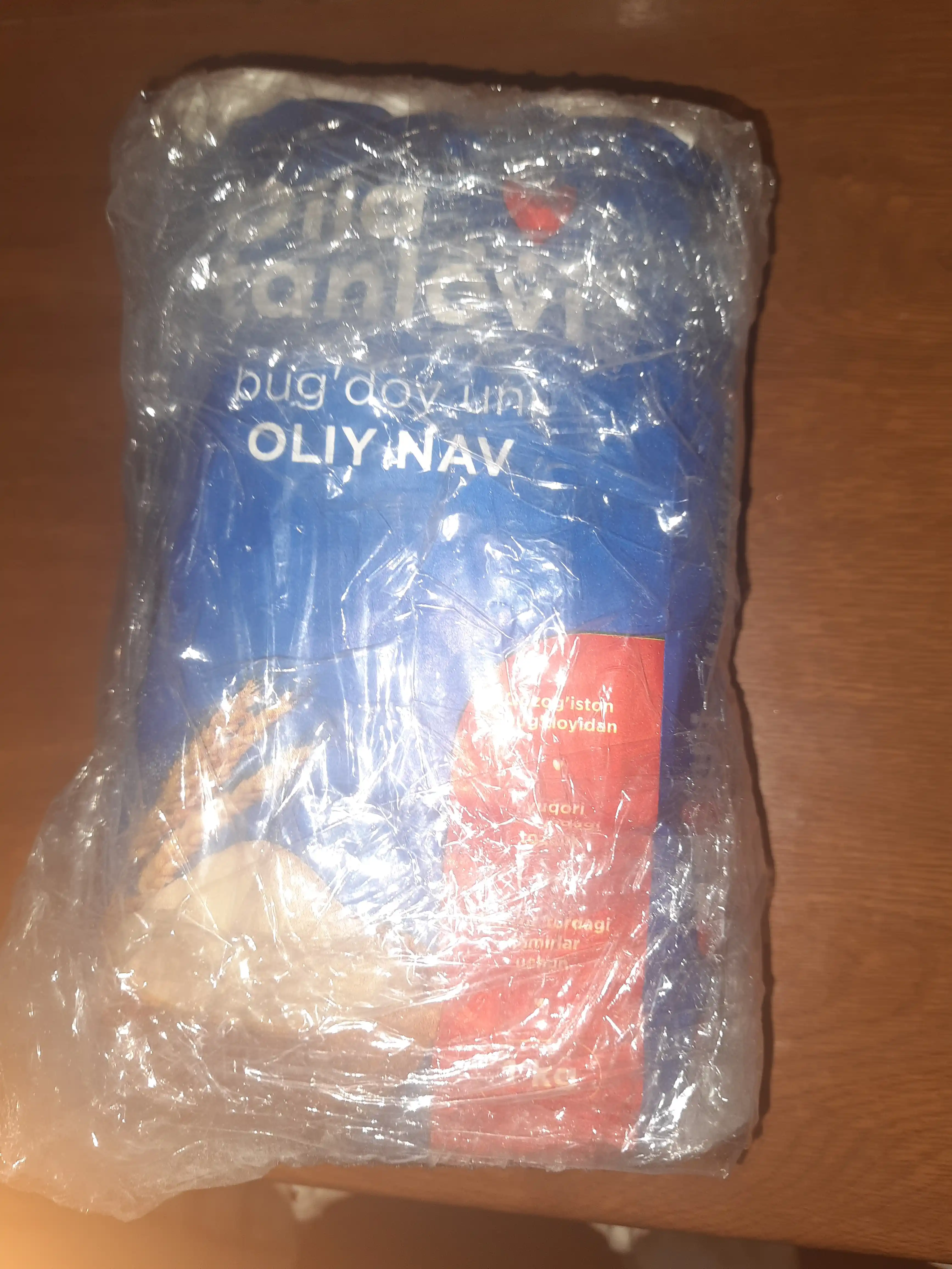 Oila Tanlovi oliy navli bug'doy uni, 1 kg